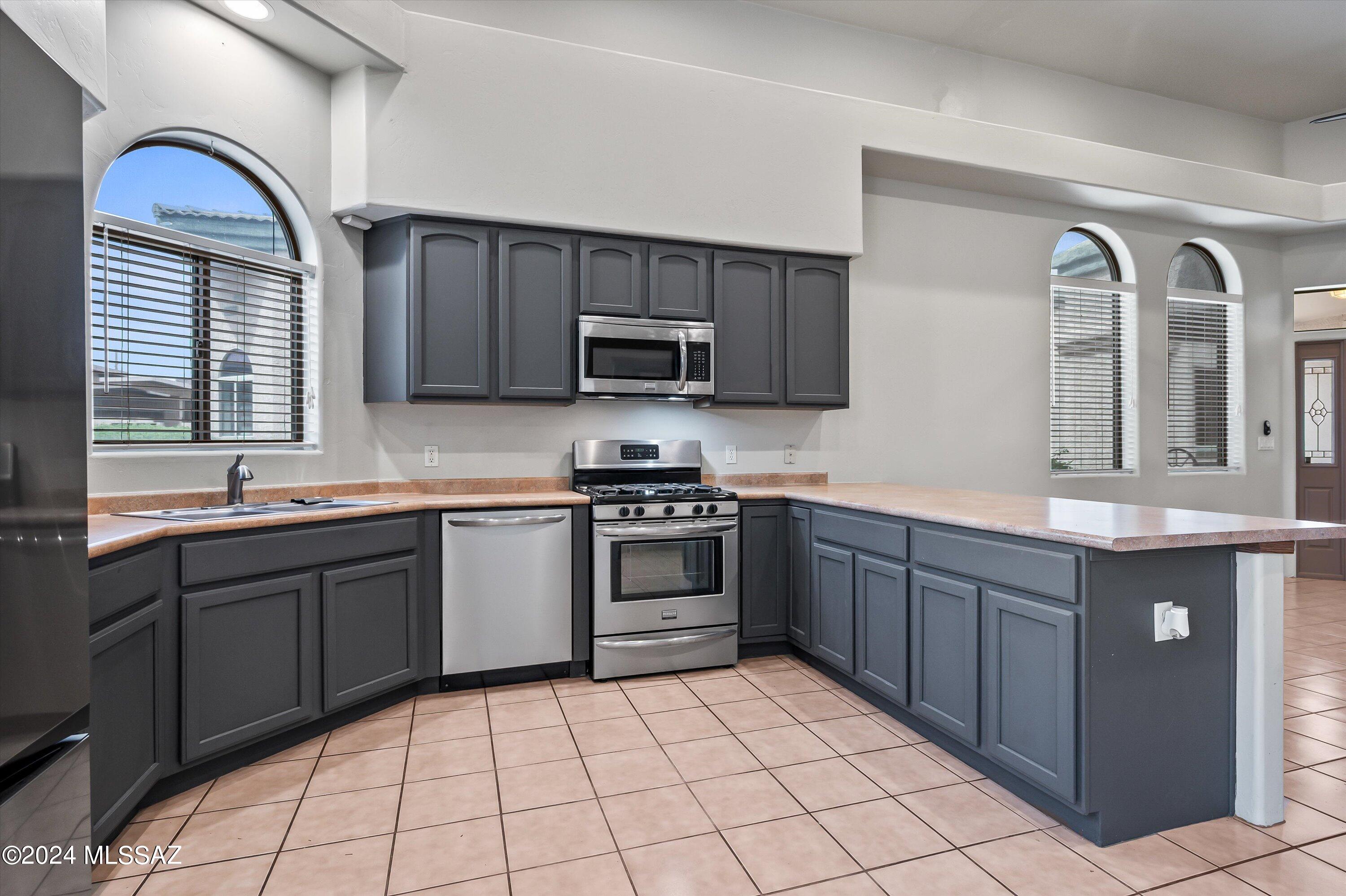 Kinney Village (1-112) - Residential