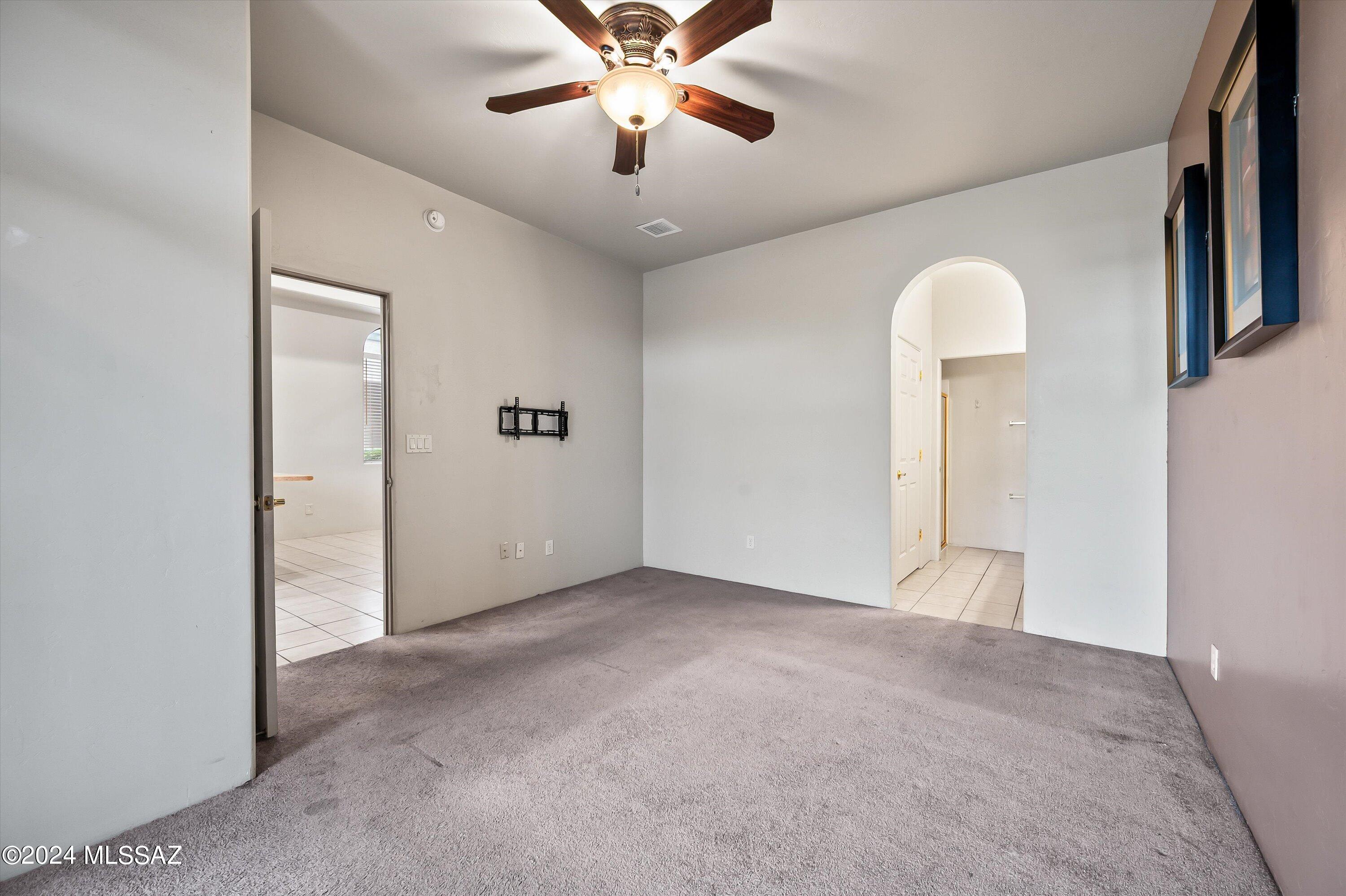 Kinney Village (1-112) - Residential