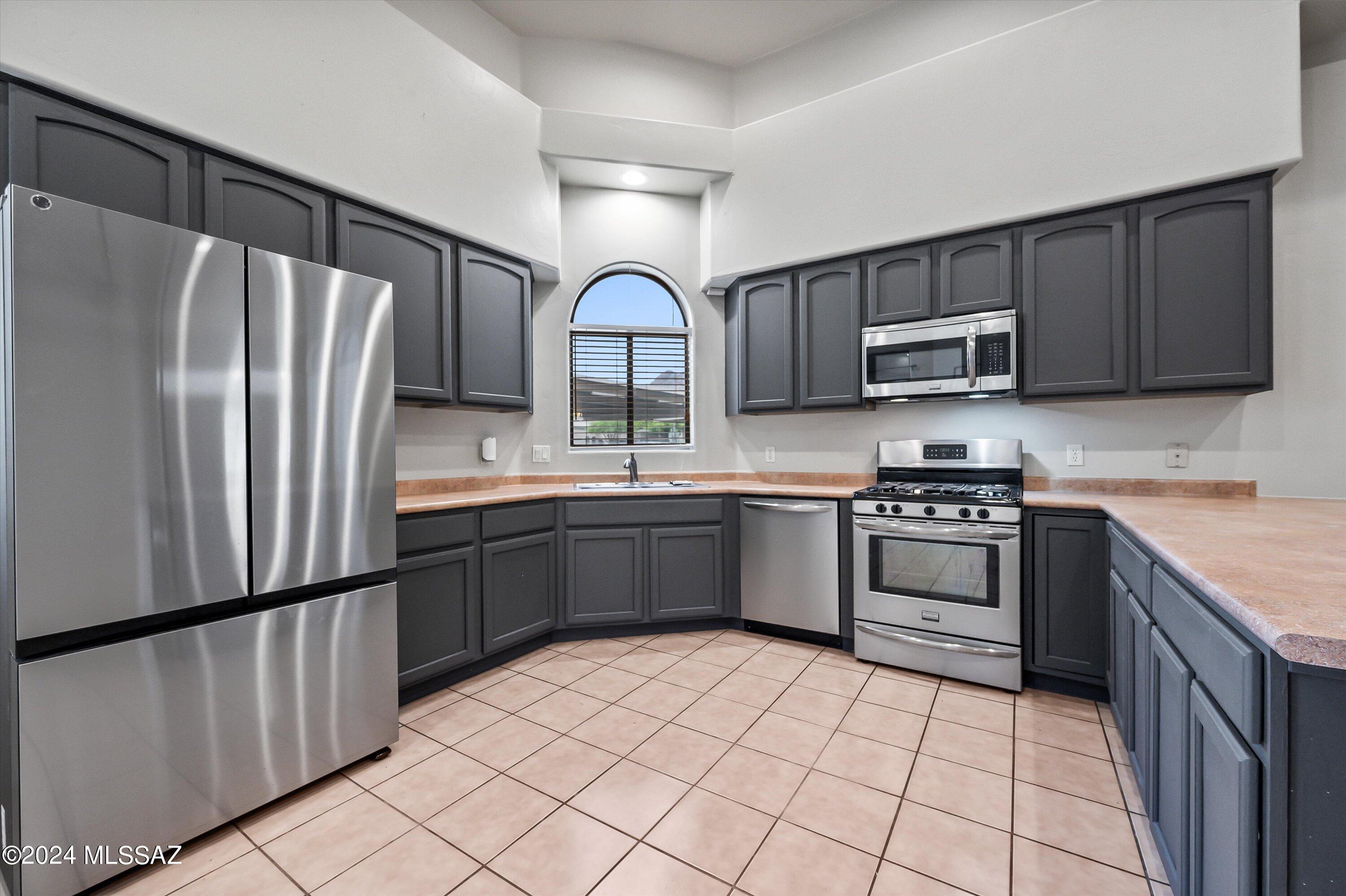 Kinney Village (1-112) - Residential