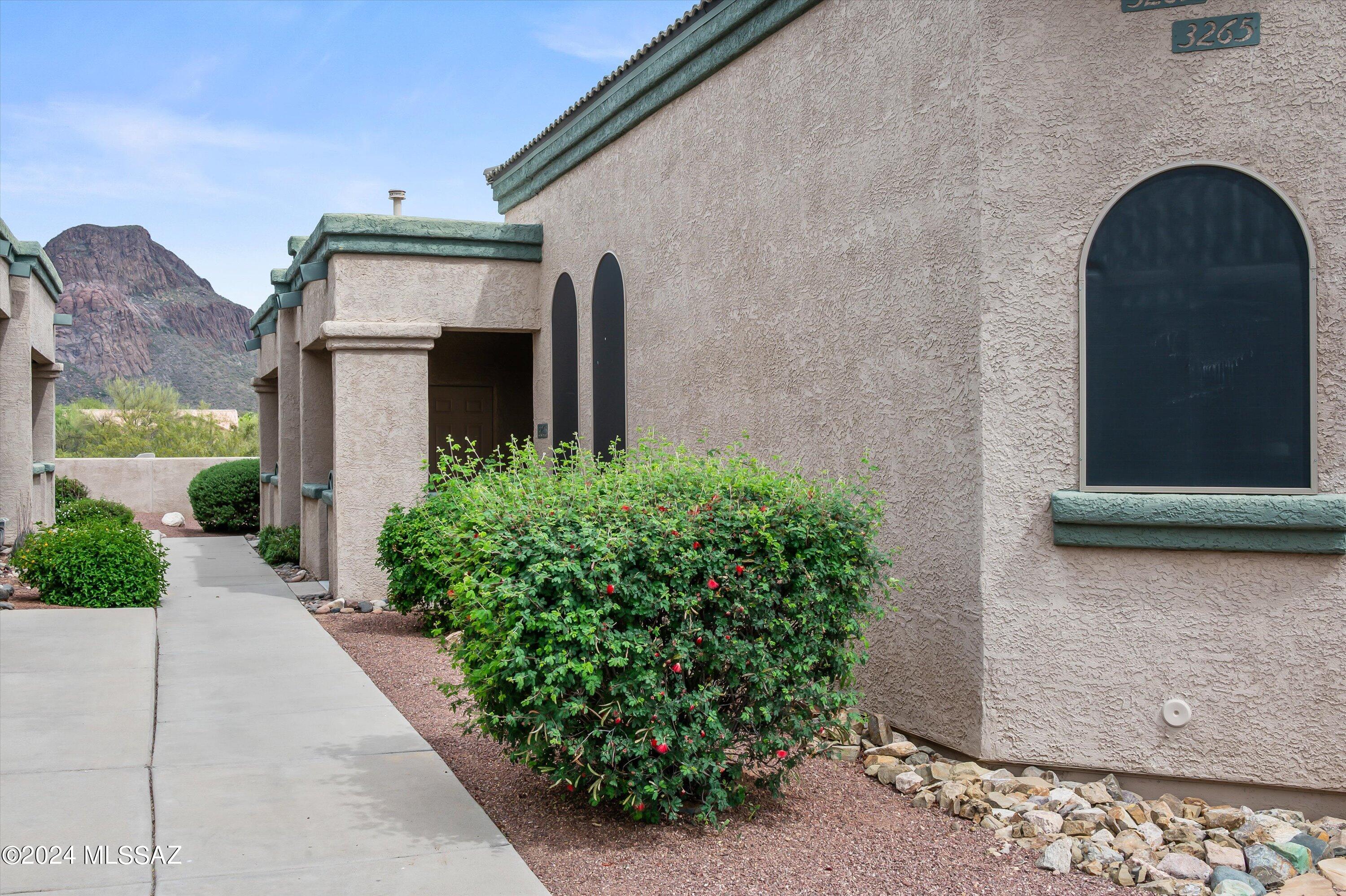 Kinney Village (1-112) - Residential