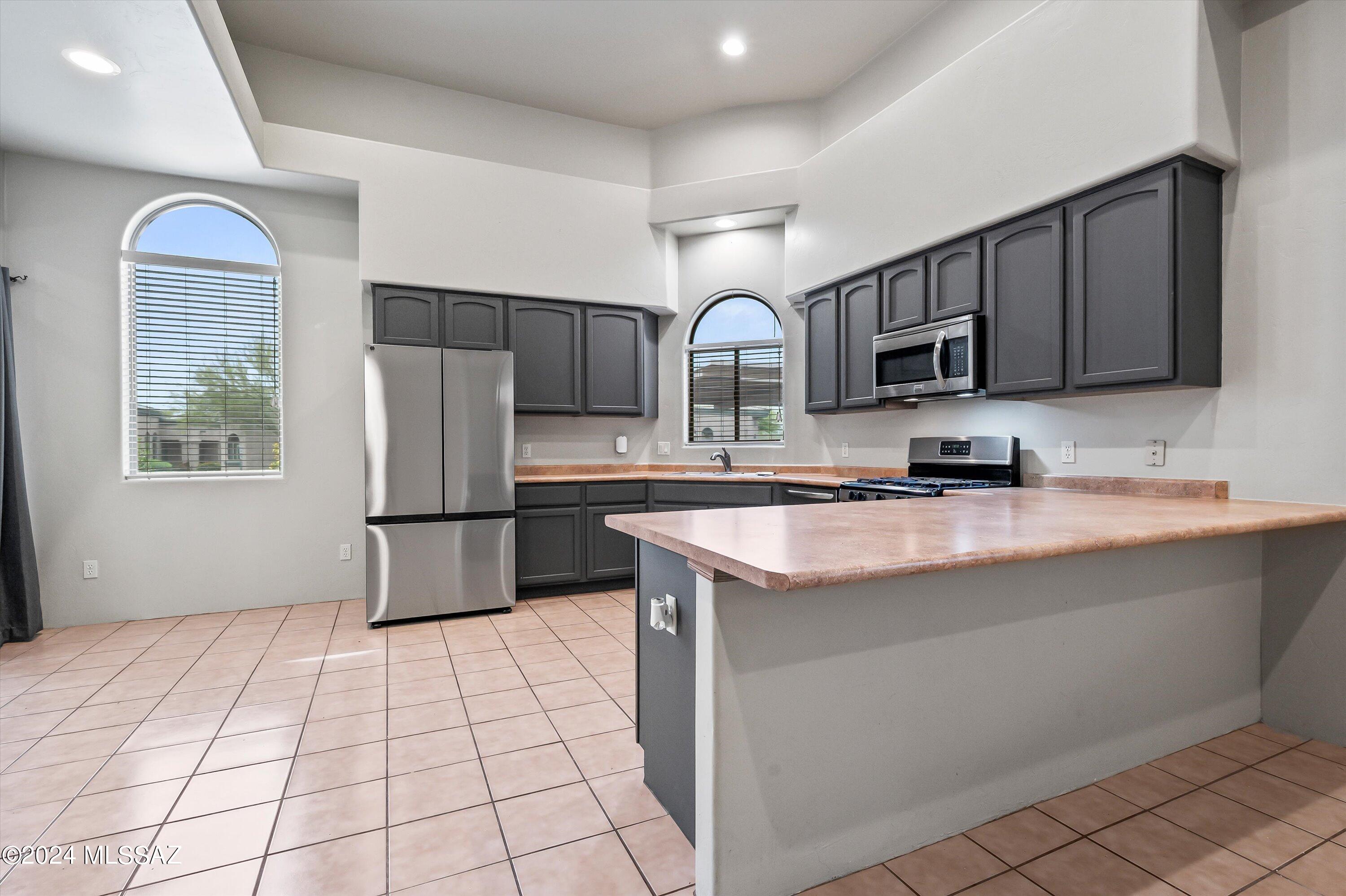 Kinney Village (1-112) - Residential