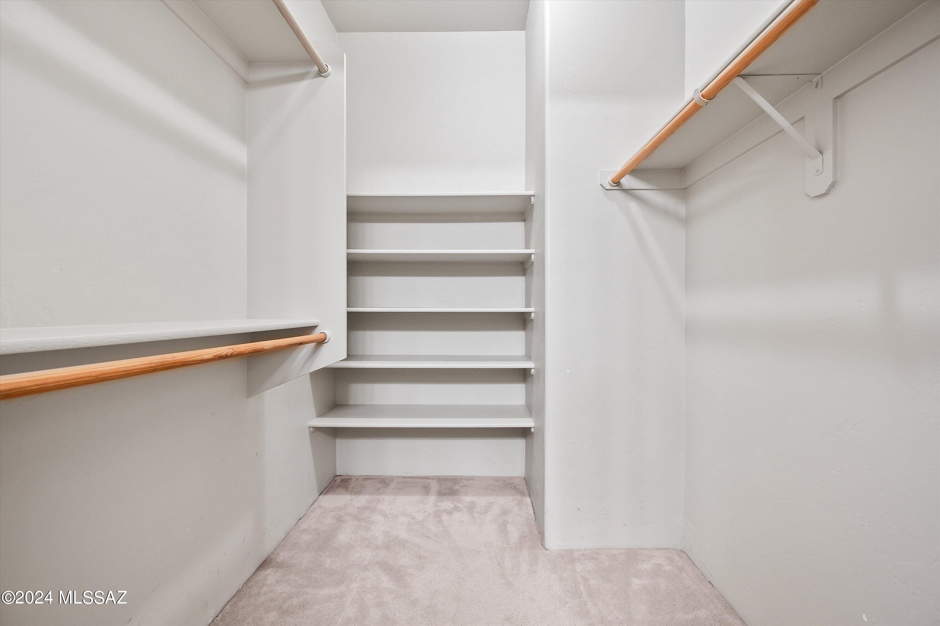 Kinney Village (1-112) - Residential