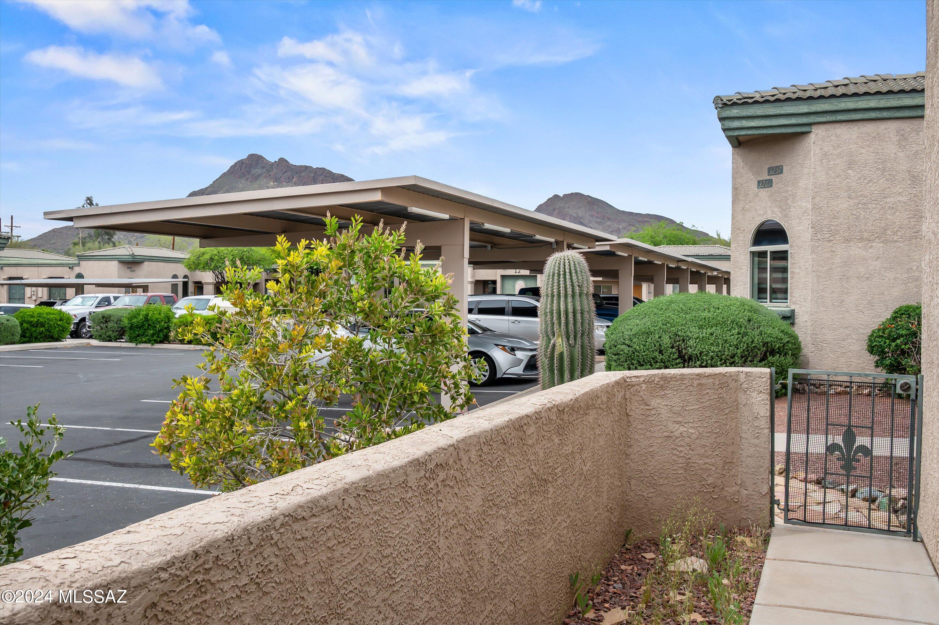 Kinney Village (1-112) - Residential