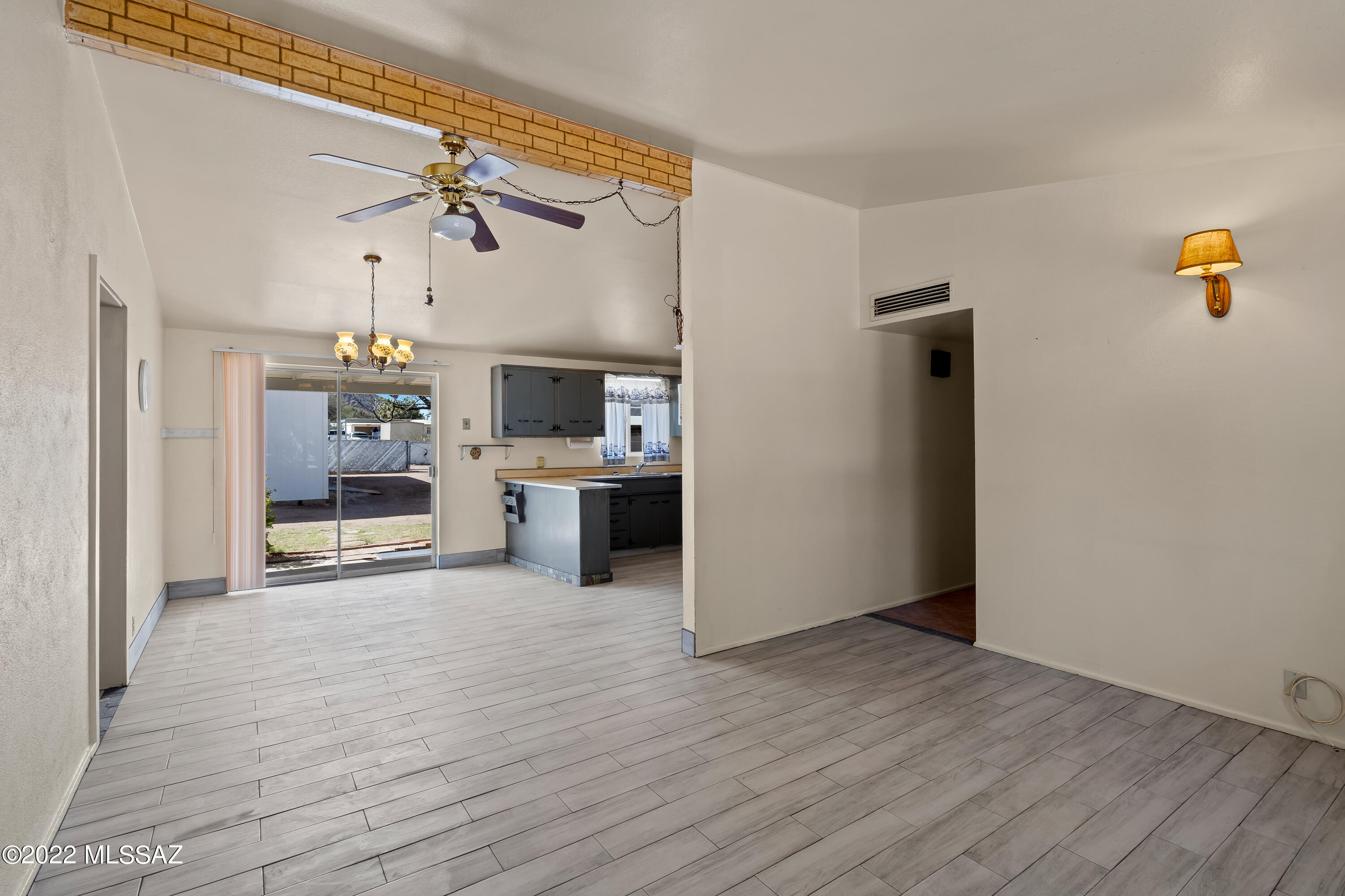 Manzanita Manor Bk(1,2,3,4) - Residential
