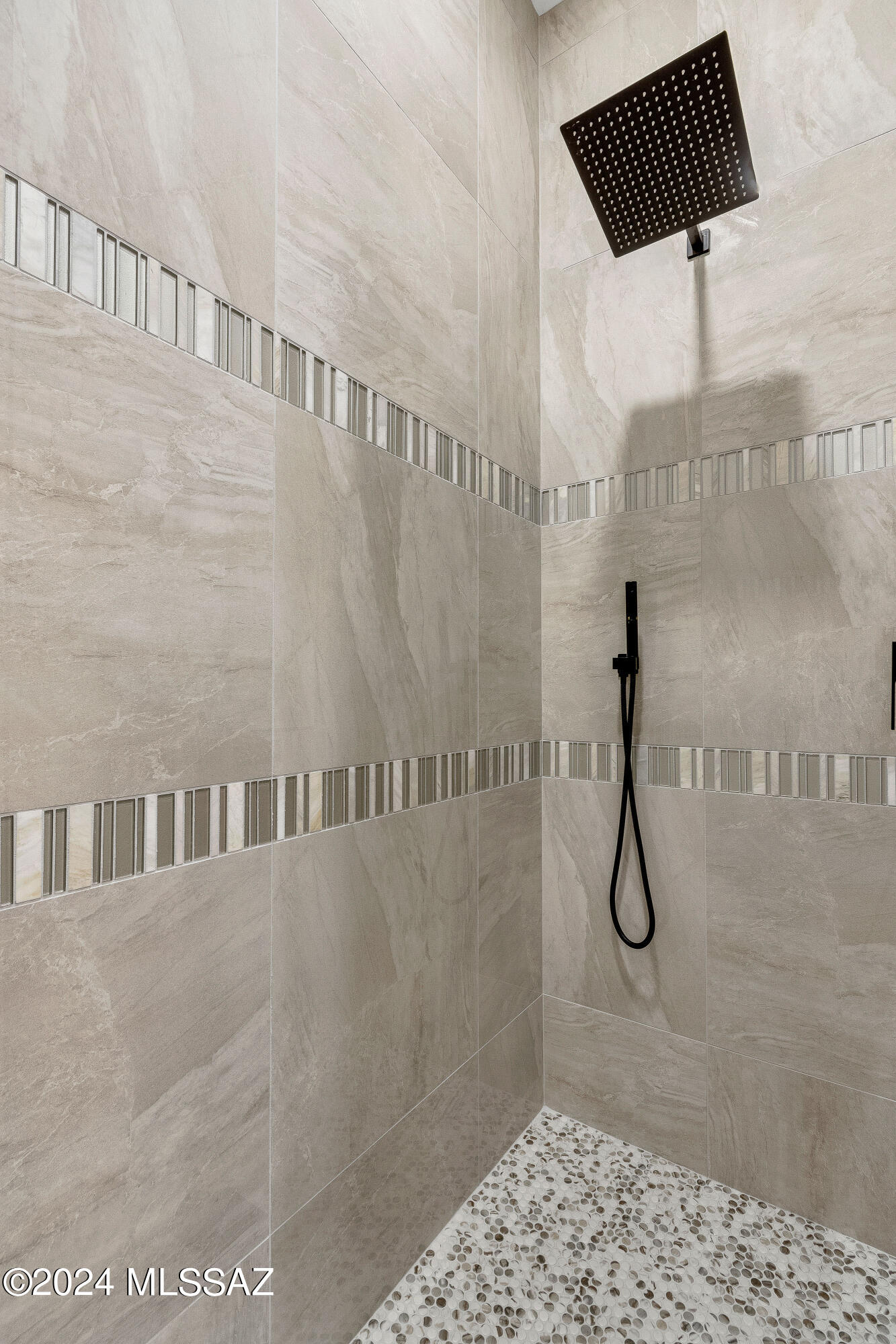 Pusch Ridge (13-32) - Residential