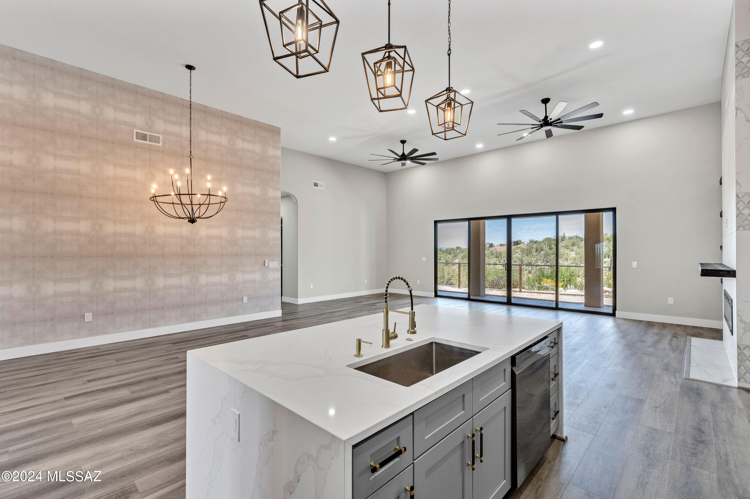 Pusch Ridge (13-32) - Residential