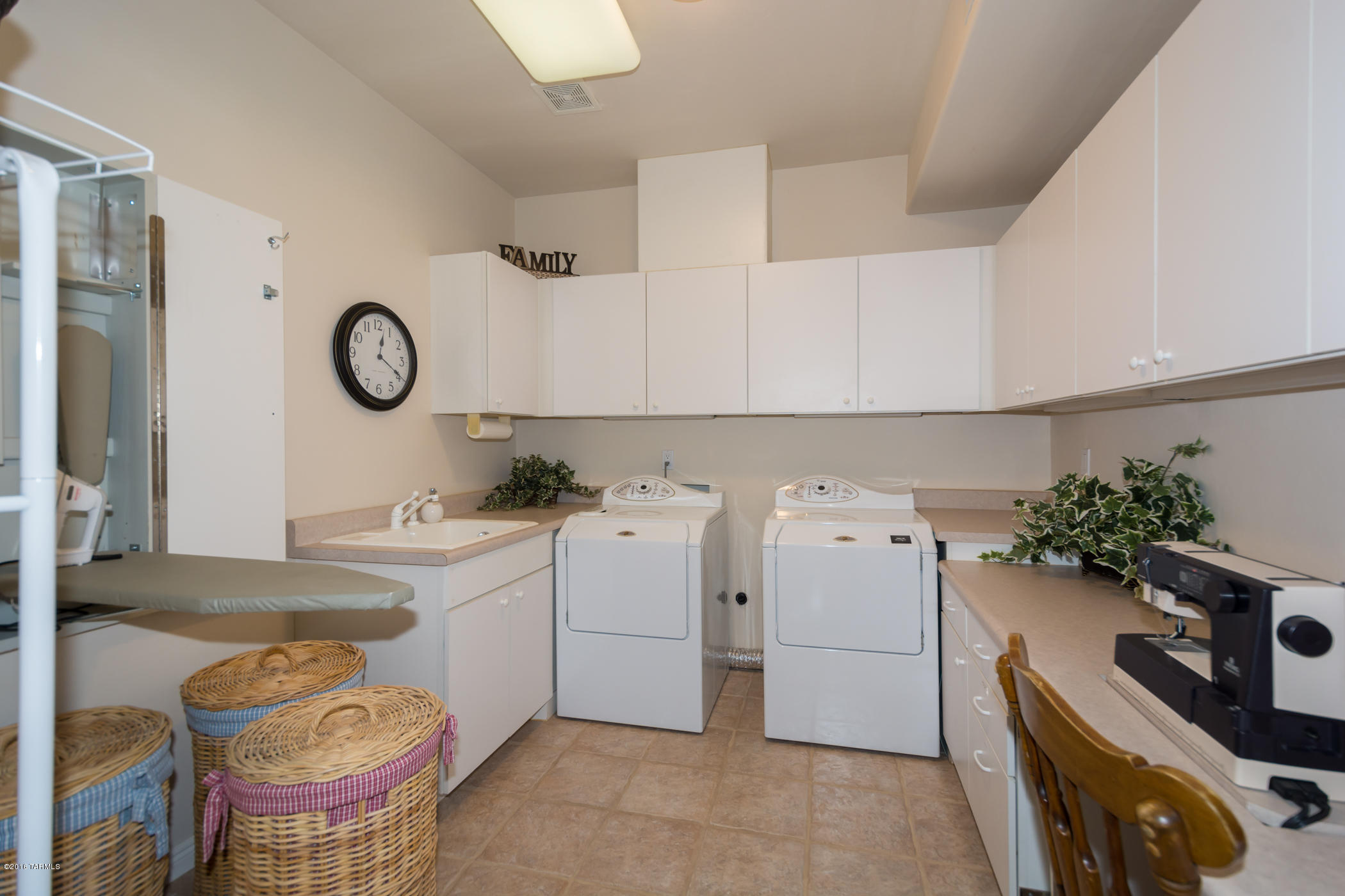 Canada Hills Est Phase ll (42-130) - Residential