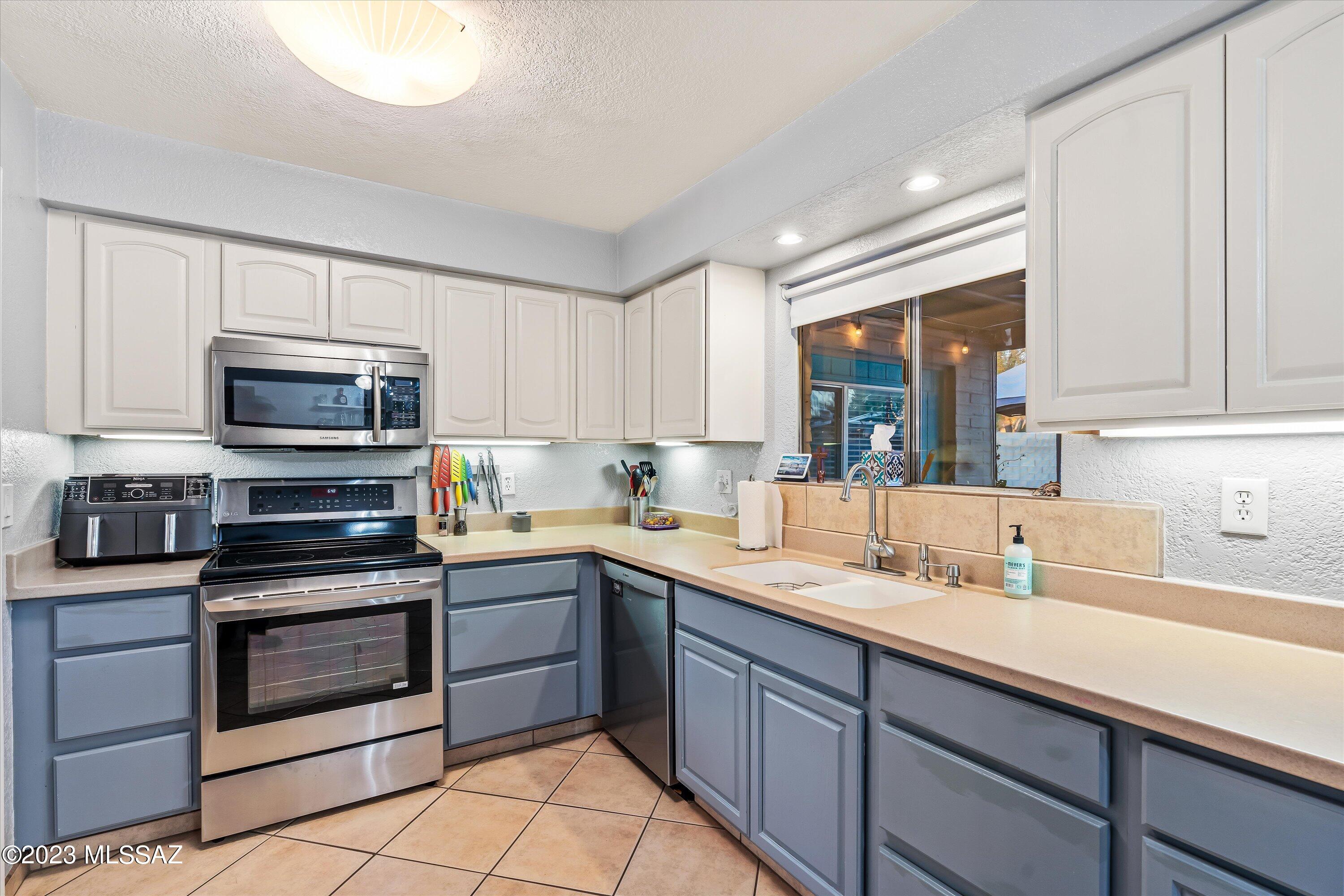 Verde Vista (101-122) - Residential