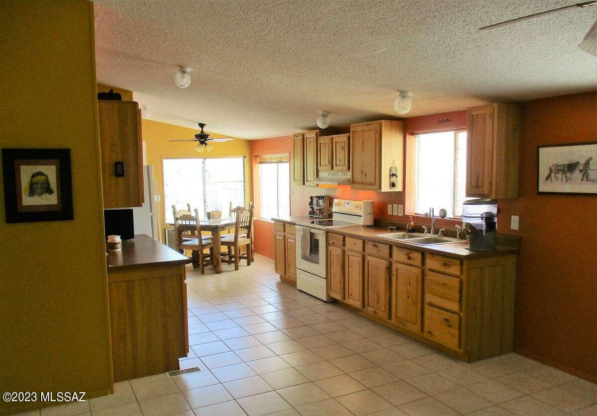 Arivaca Lake Est - Residential