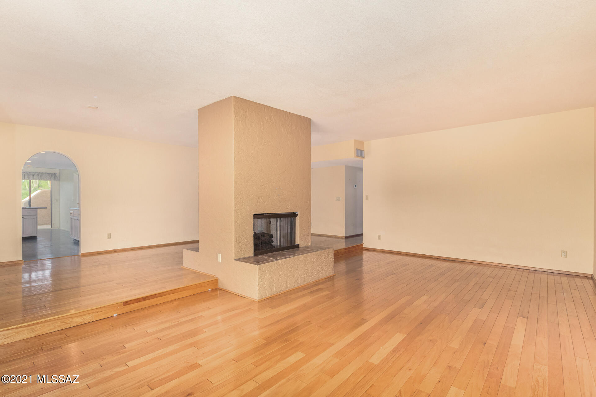 Santa Catalina Estates NO. 4 (1-180) - Residential Lease