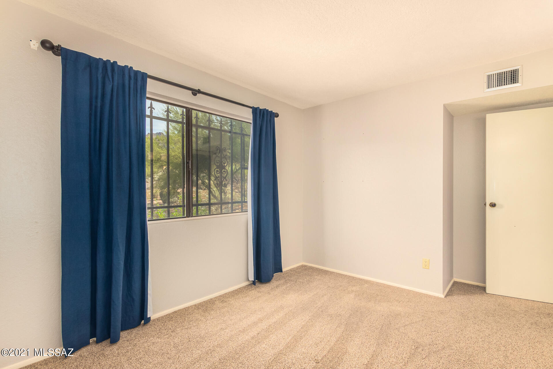 Santa Catalina Estates NO. 4 (1-180) - Residential Lease
