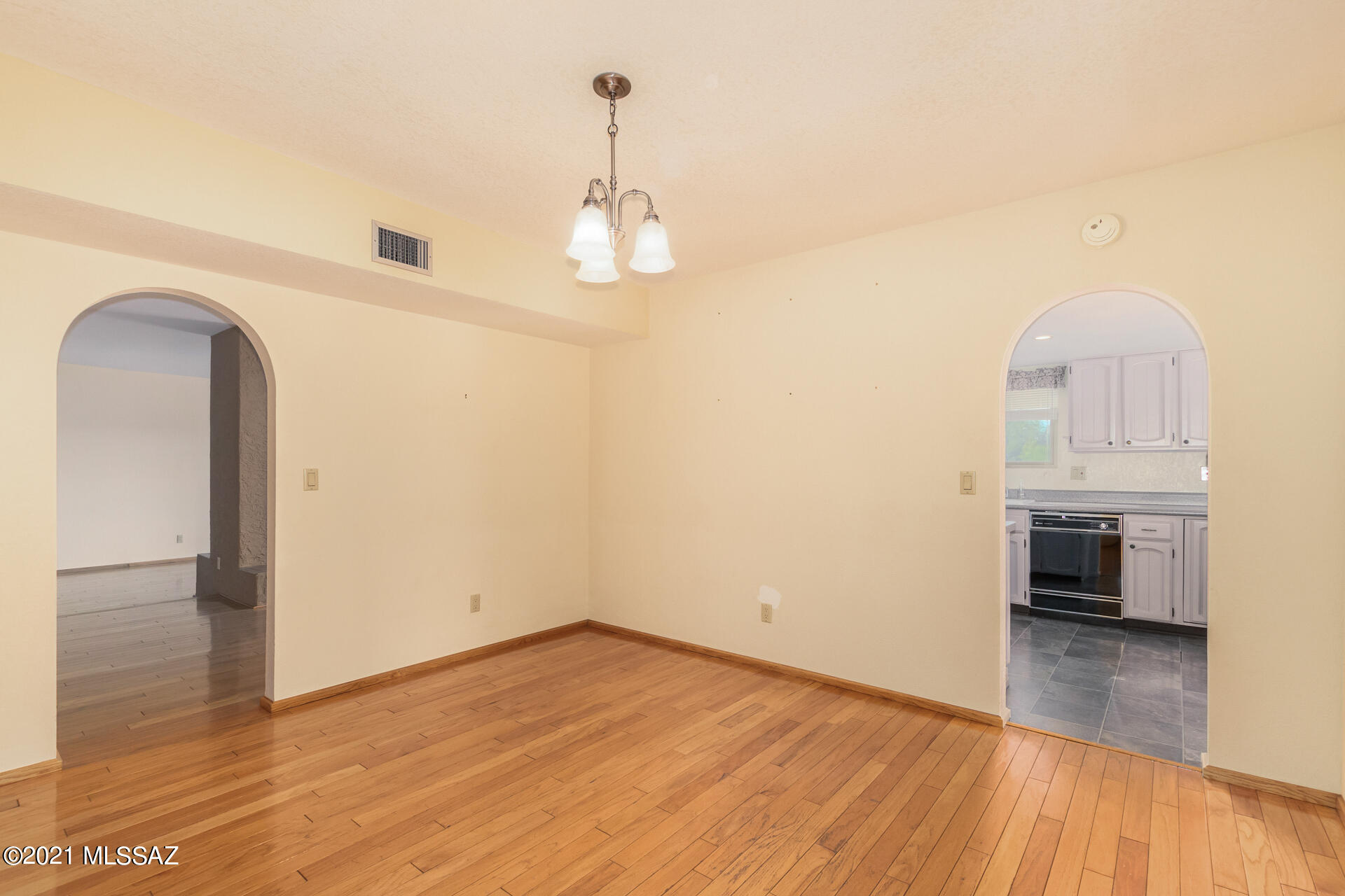 Santa Catalina Estates NO. 4 (1-180) - Residential Lease