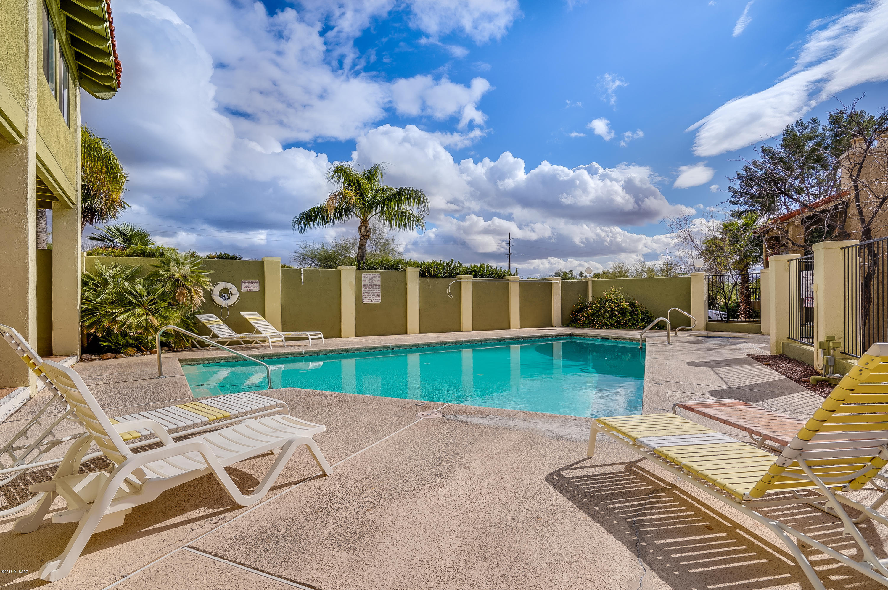 Las Casas Bellas Condo (1-44) - Residential