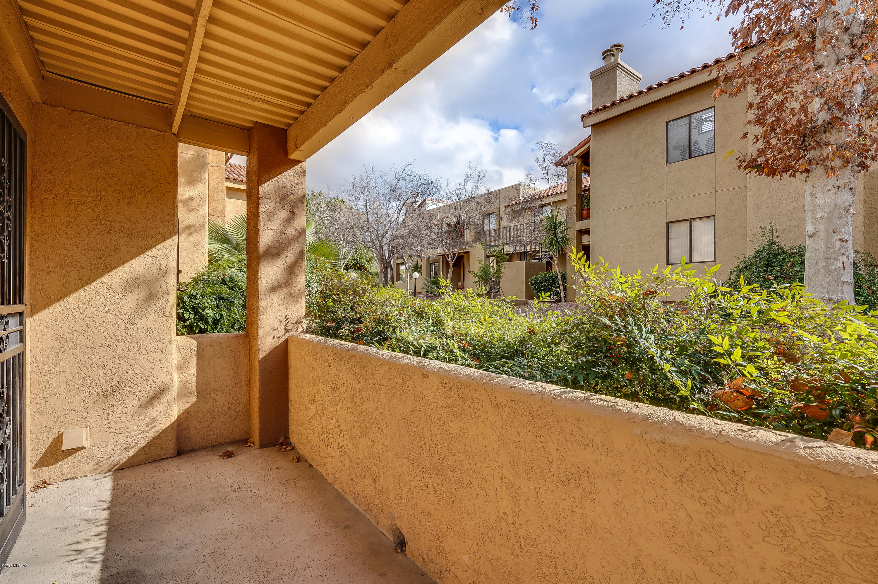 Las Casas Bellas Condo (1-44) - Residential