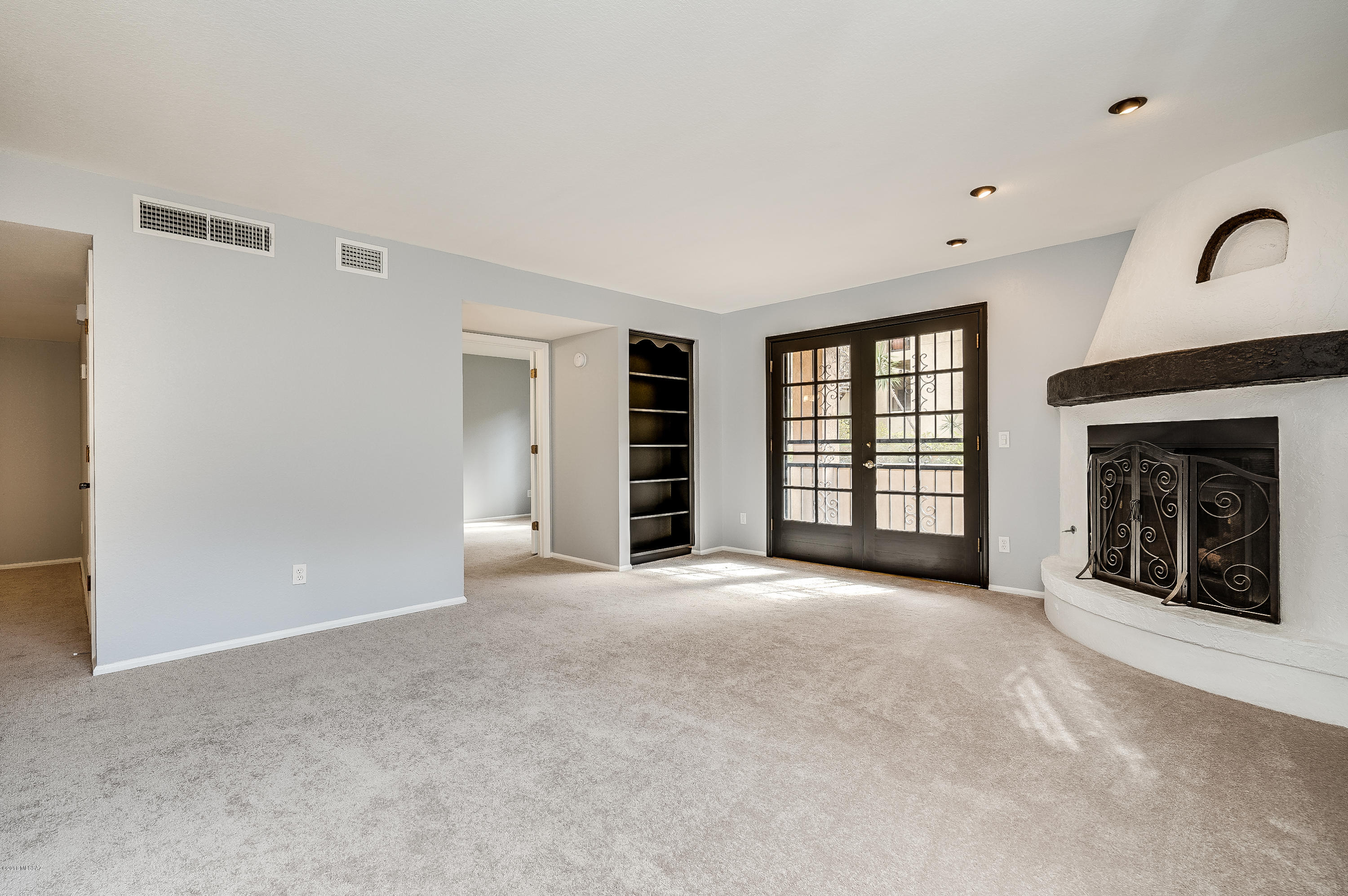 Las Casas Bellas Condo (1-44) - Residential