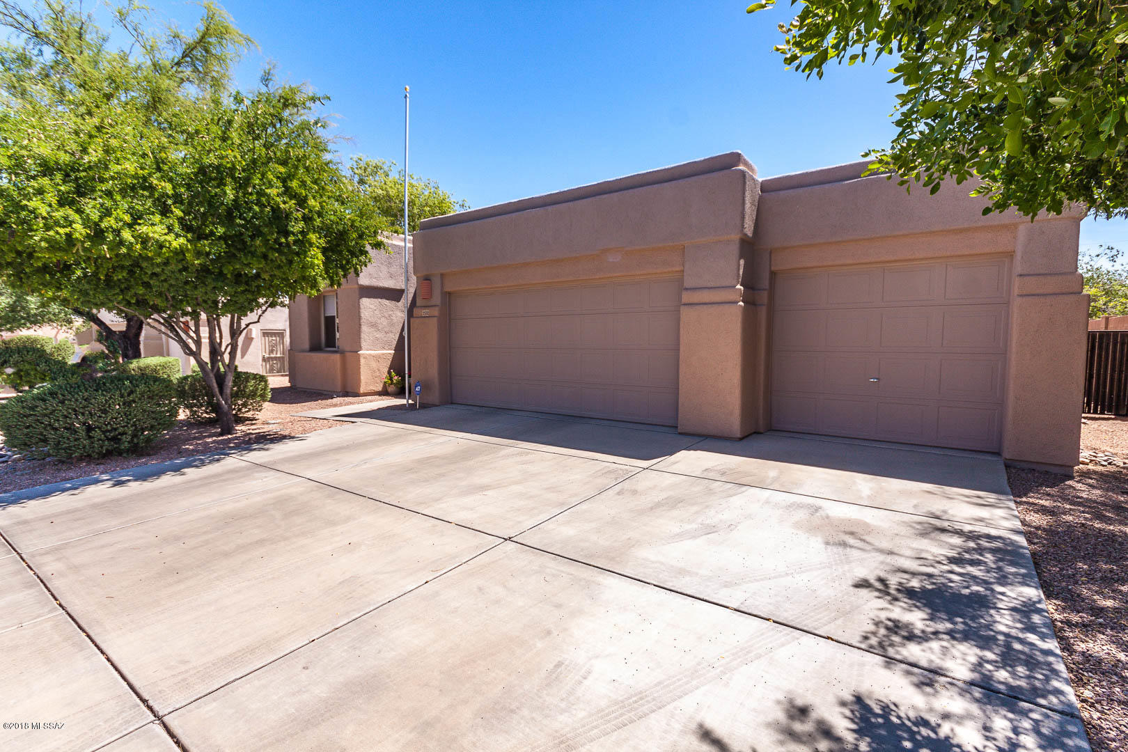 Rancho Esperero (1-343) - Residential