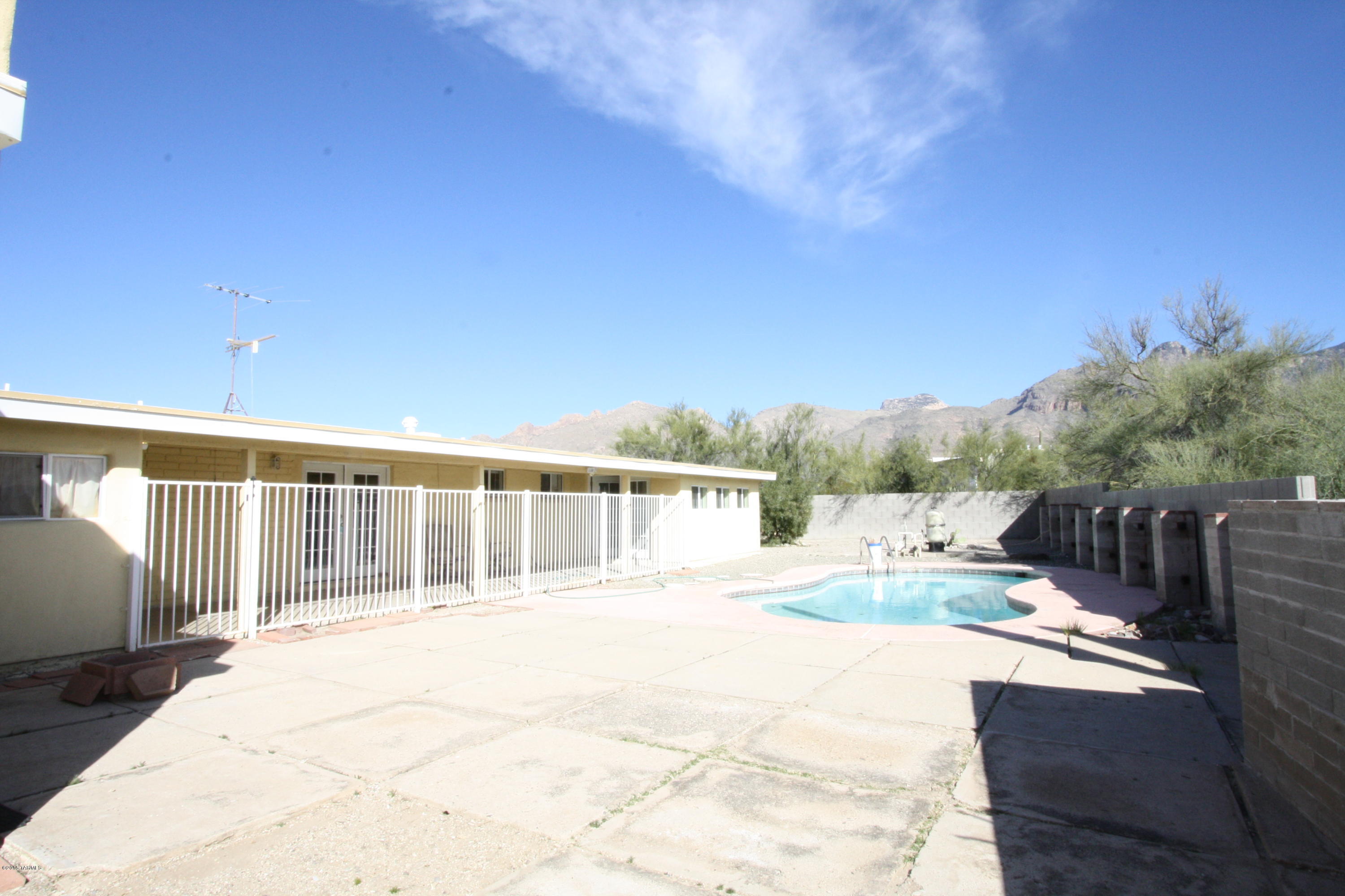 Santa Catalina Estates - Residential Lease