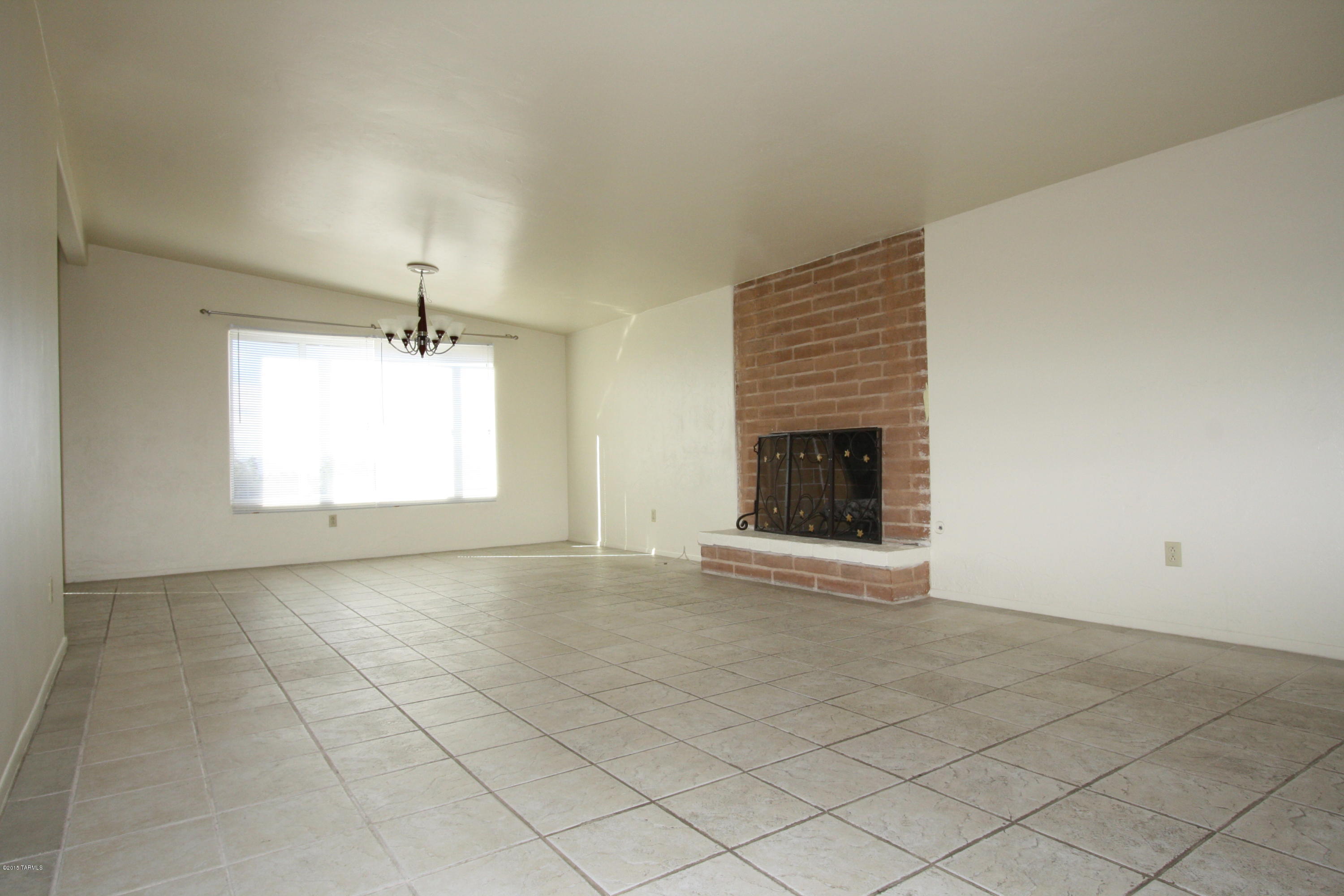 Santa Catalina Estates - Residential Lease