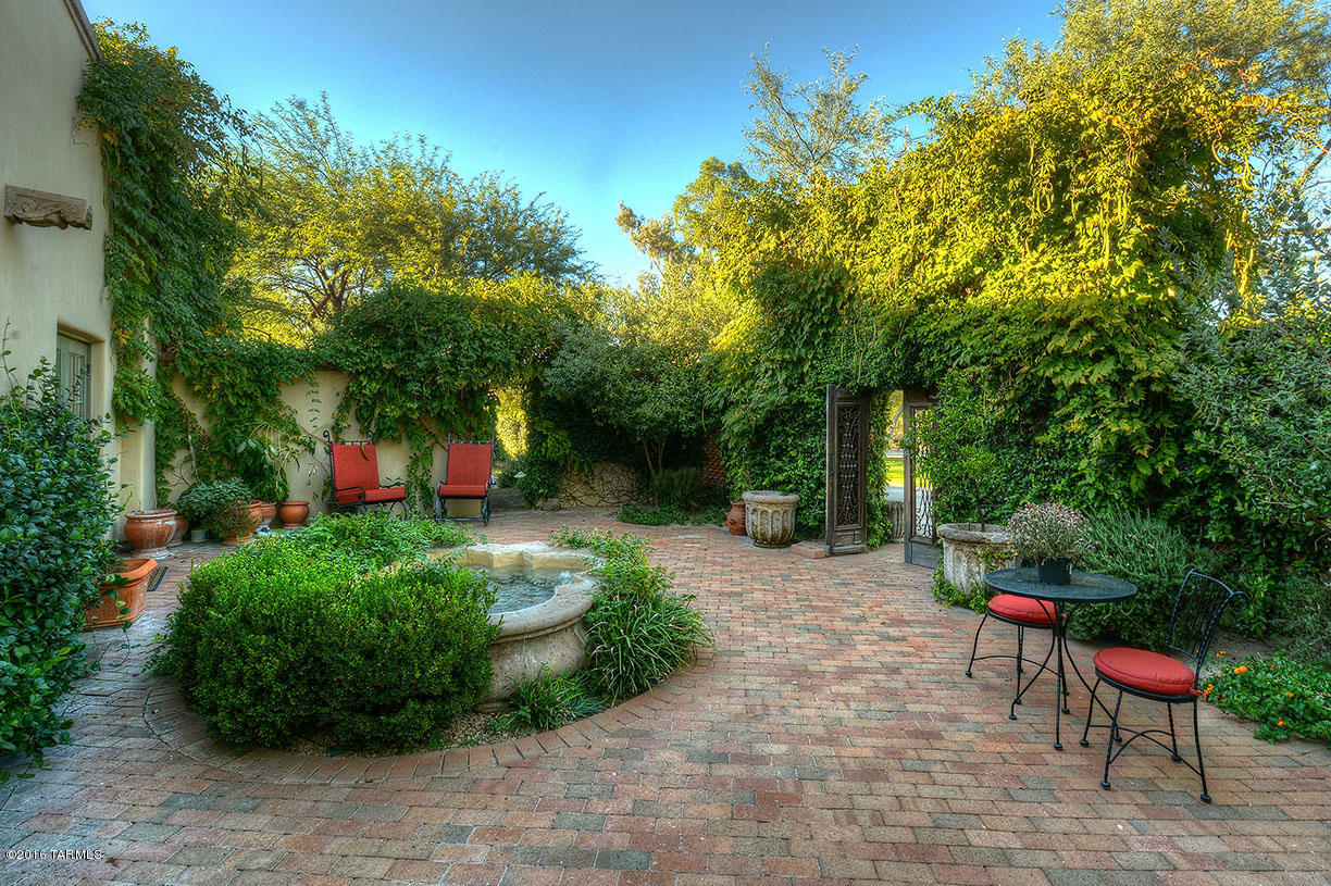 Country Club Estates NO. 1 - Residential