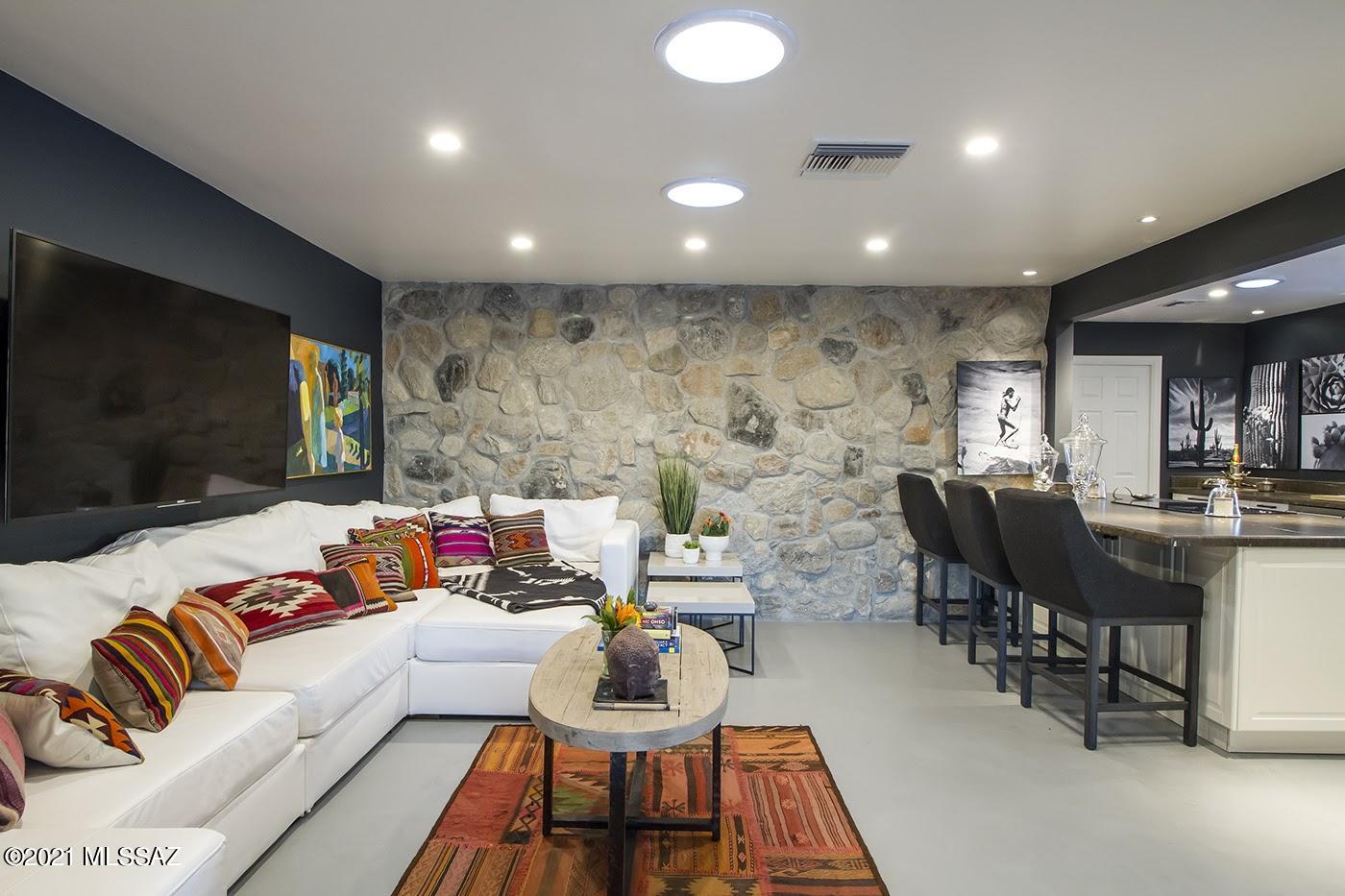 Santa Catalina Estates NO. 4 (1-180) - Residential
