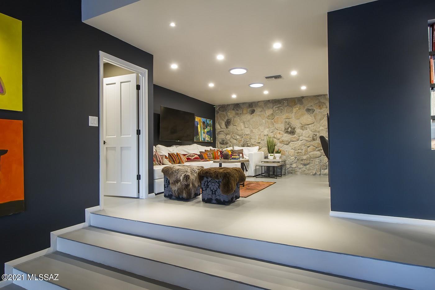Santa Catalina Estates NO. 4 (1-180) - Residential