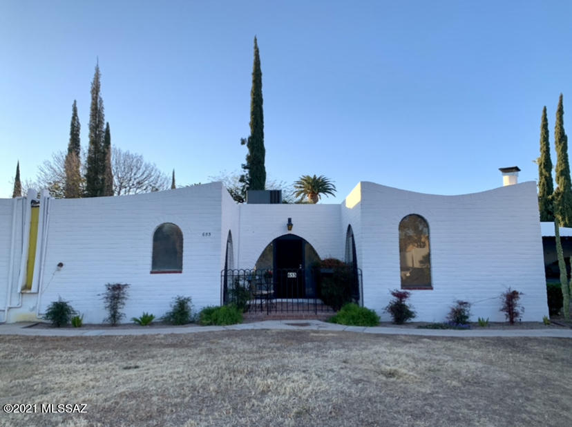 Las Lomitas (1) - Residential