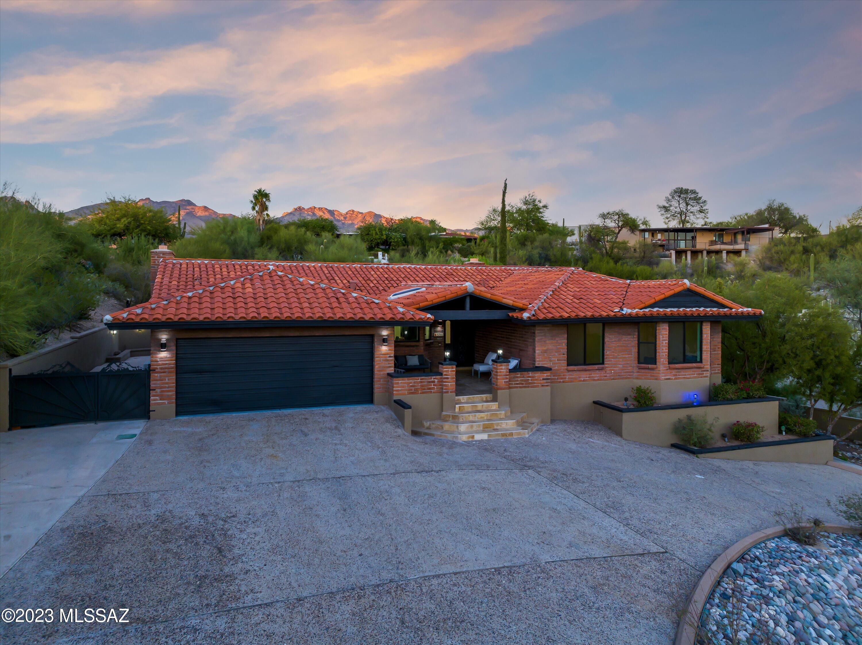 Rio Verde Vista II (74-111) - Residential