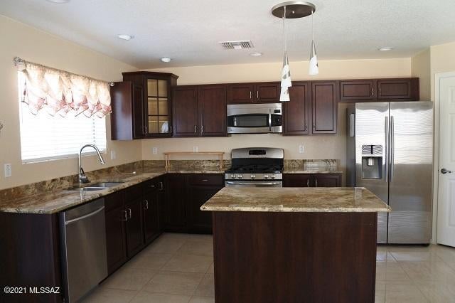 Riverhaven (1-373) - Residential Lease