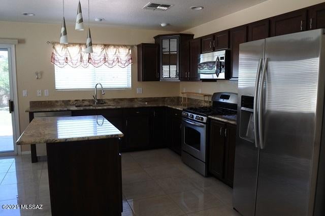 Riverhaven (1-373) - Residential Lease