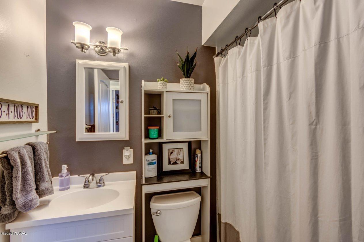 Kingston Knolls Terrace - Residential