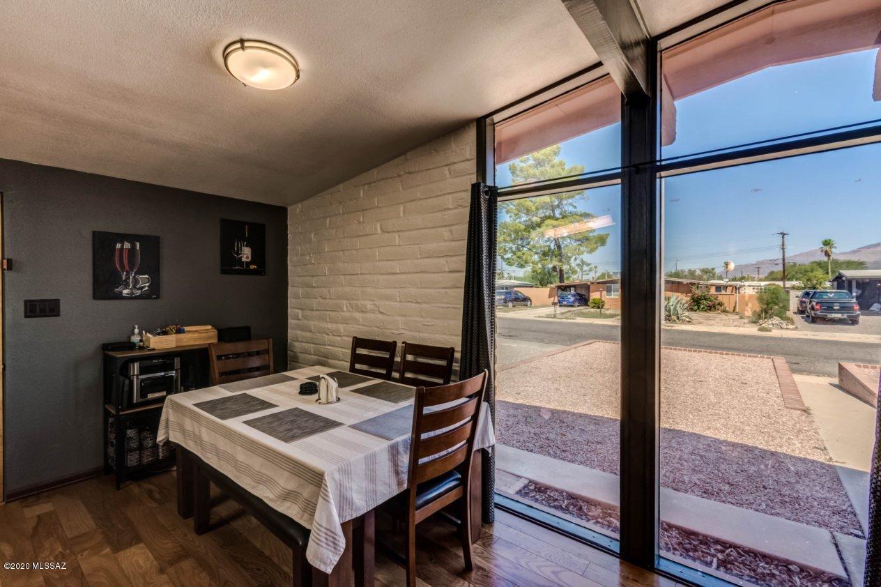Kingston Knolls Terrace - Residential