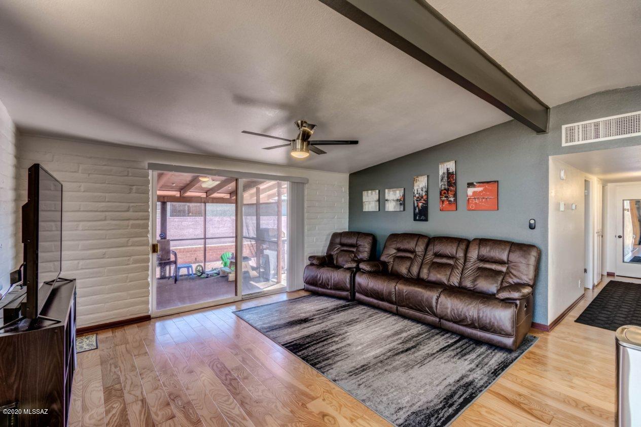 Kingston Knolls Terrace - Residential