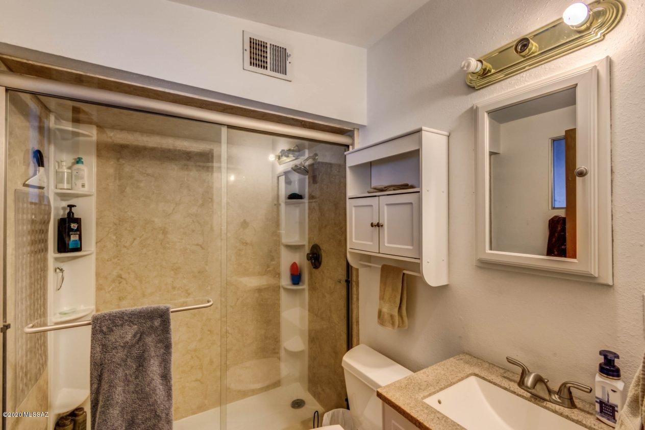 Kingston Knolls Terrace - Residential