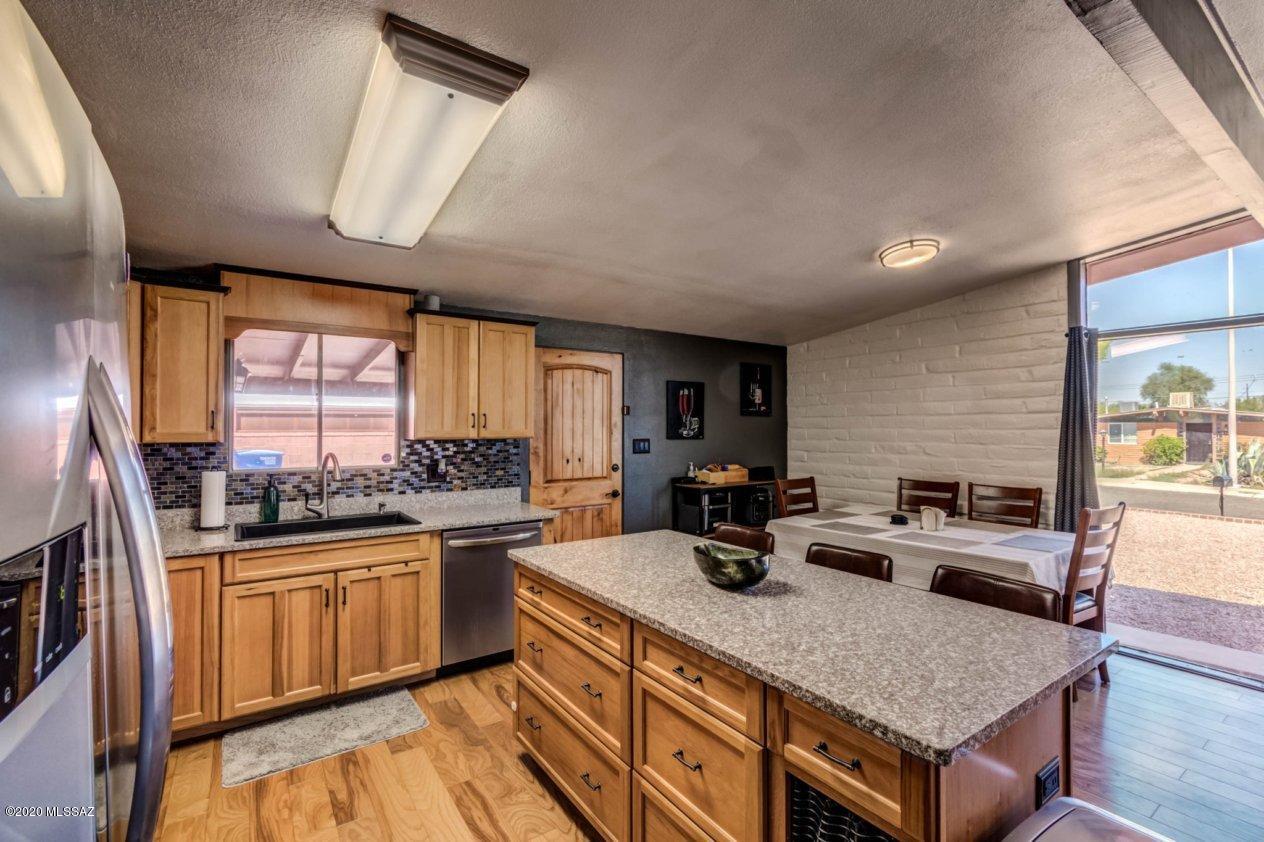 Kingston Knolls Terrace - Residential
