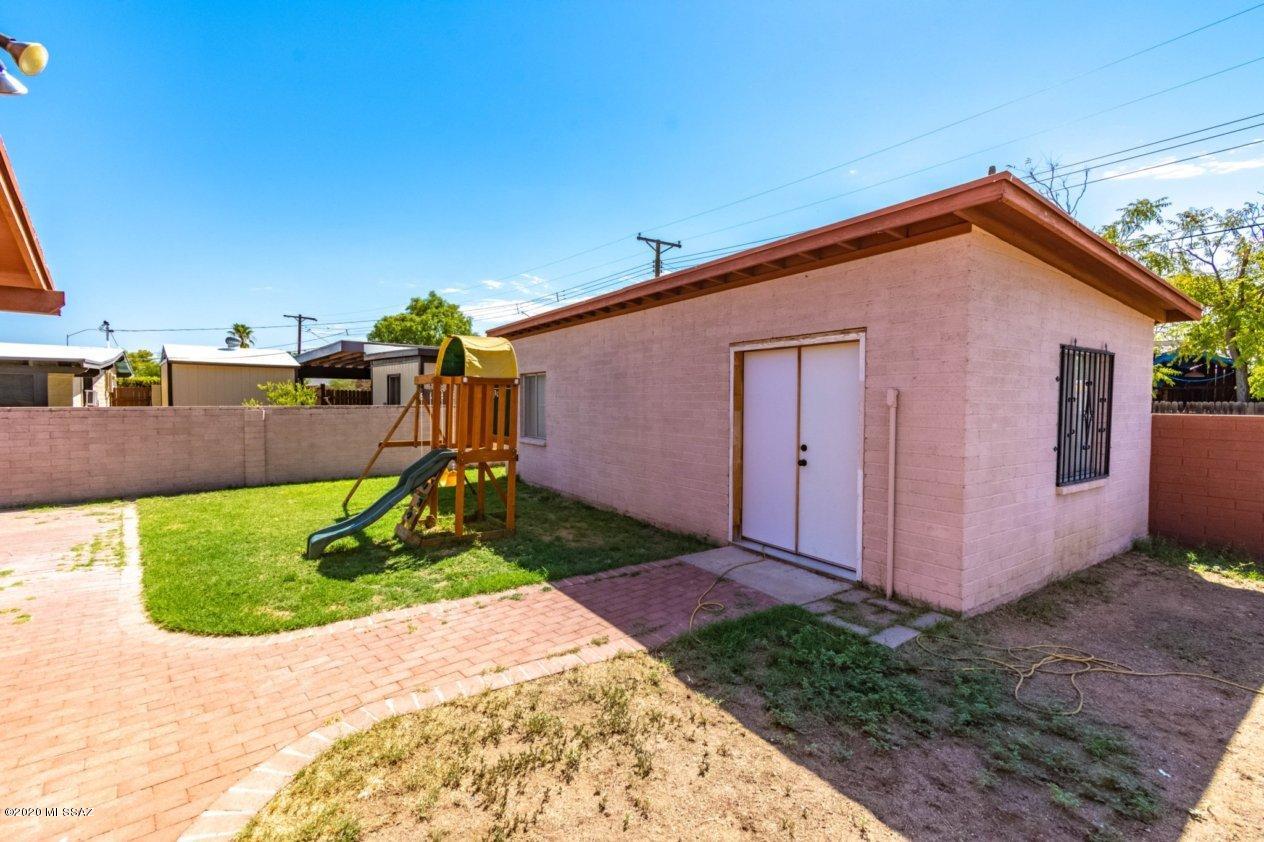 Kingston Knolls Terrace - Residential
