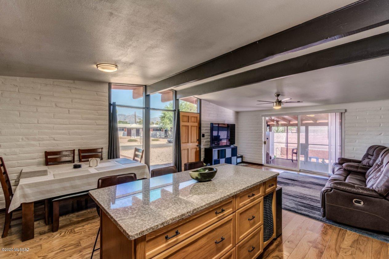 Kingston Knolls Terrace - Residential