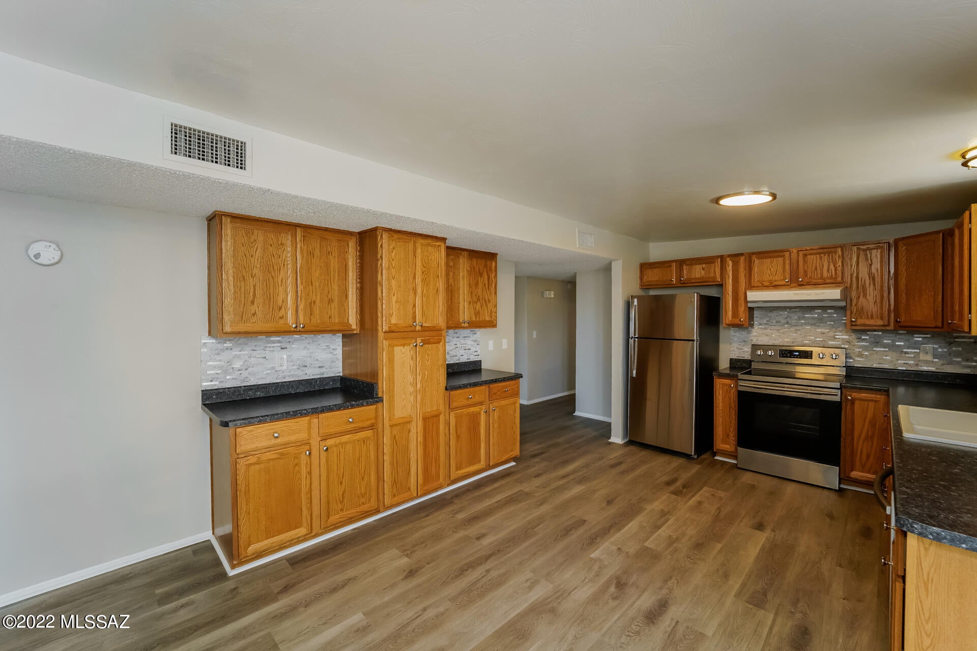 Estes Park (1-27) - Residential Lease