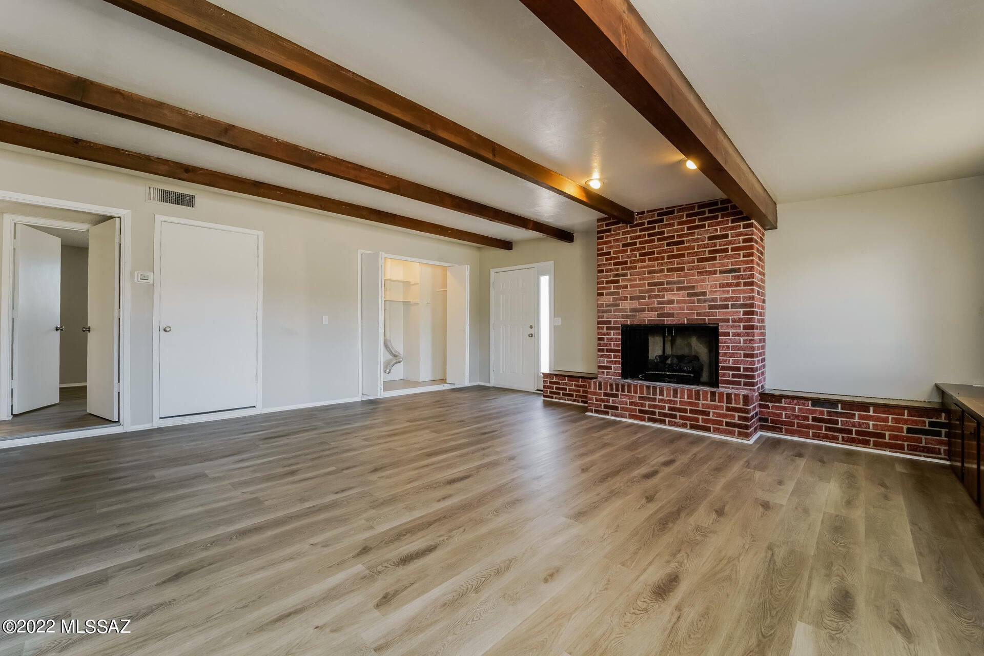 Estes Park (1-27) - Residential Lease