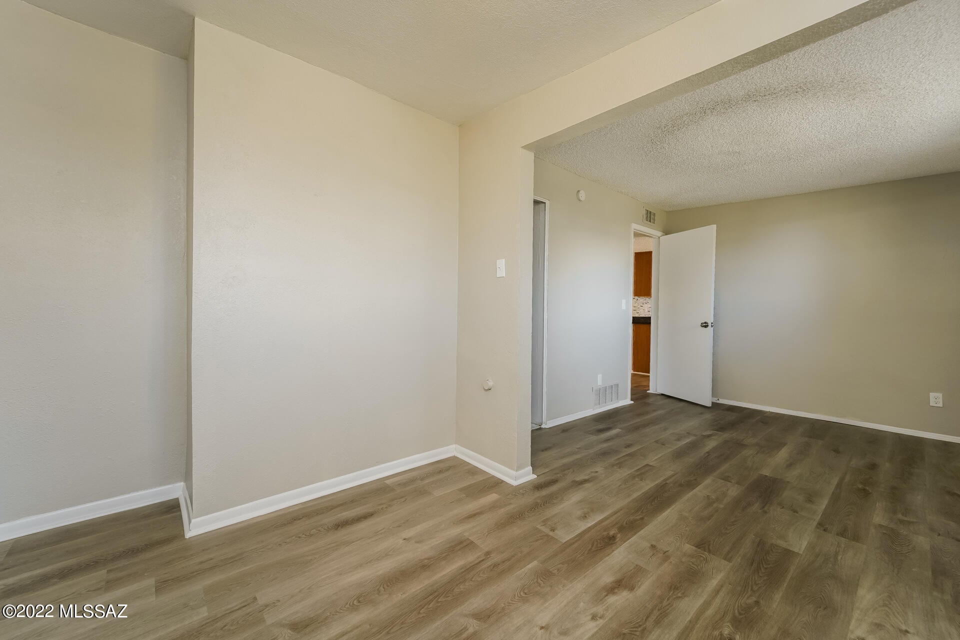 Estes Park (1-27) - Residential Lease