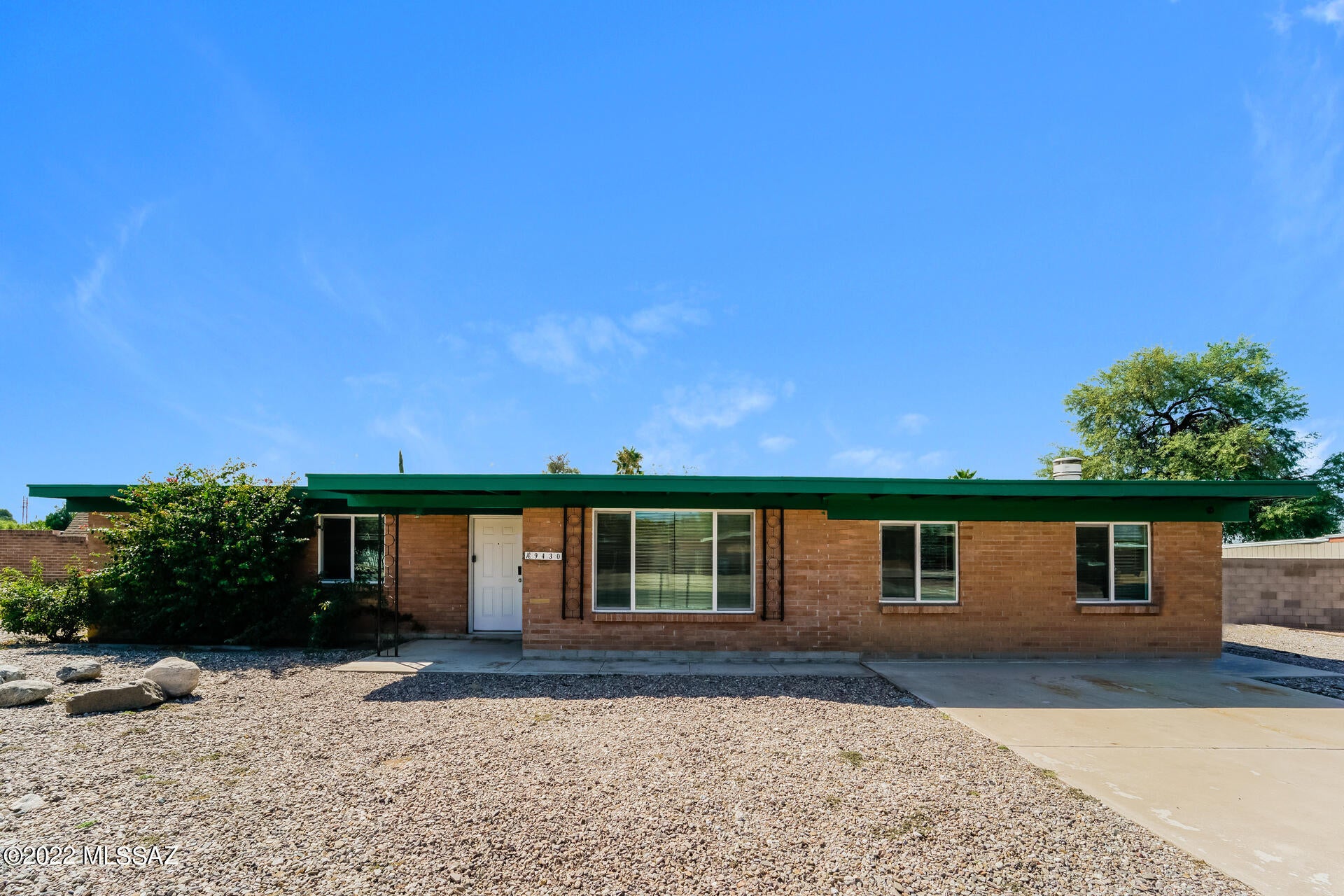 Estes Park (1-27) - Residential Lease