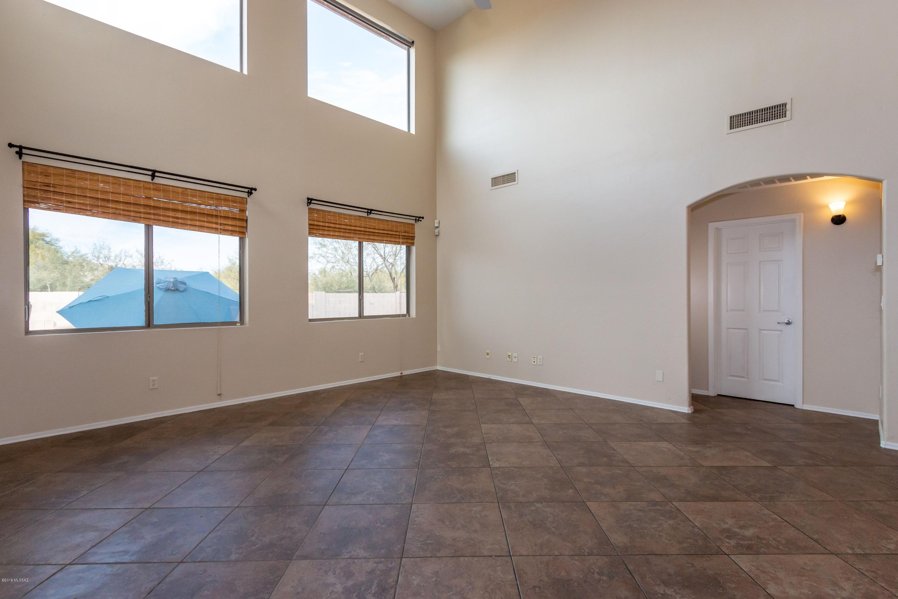 Silverbell Place (1-153) - Residential