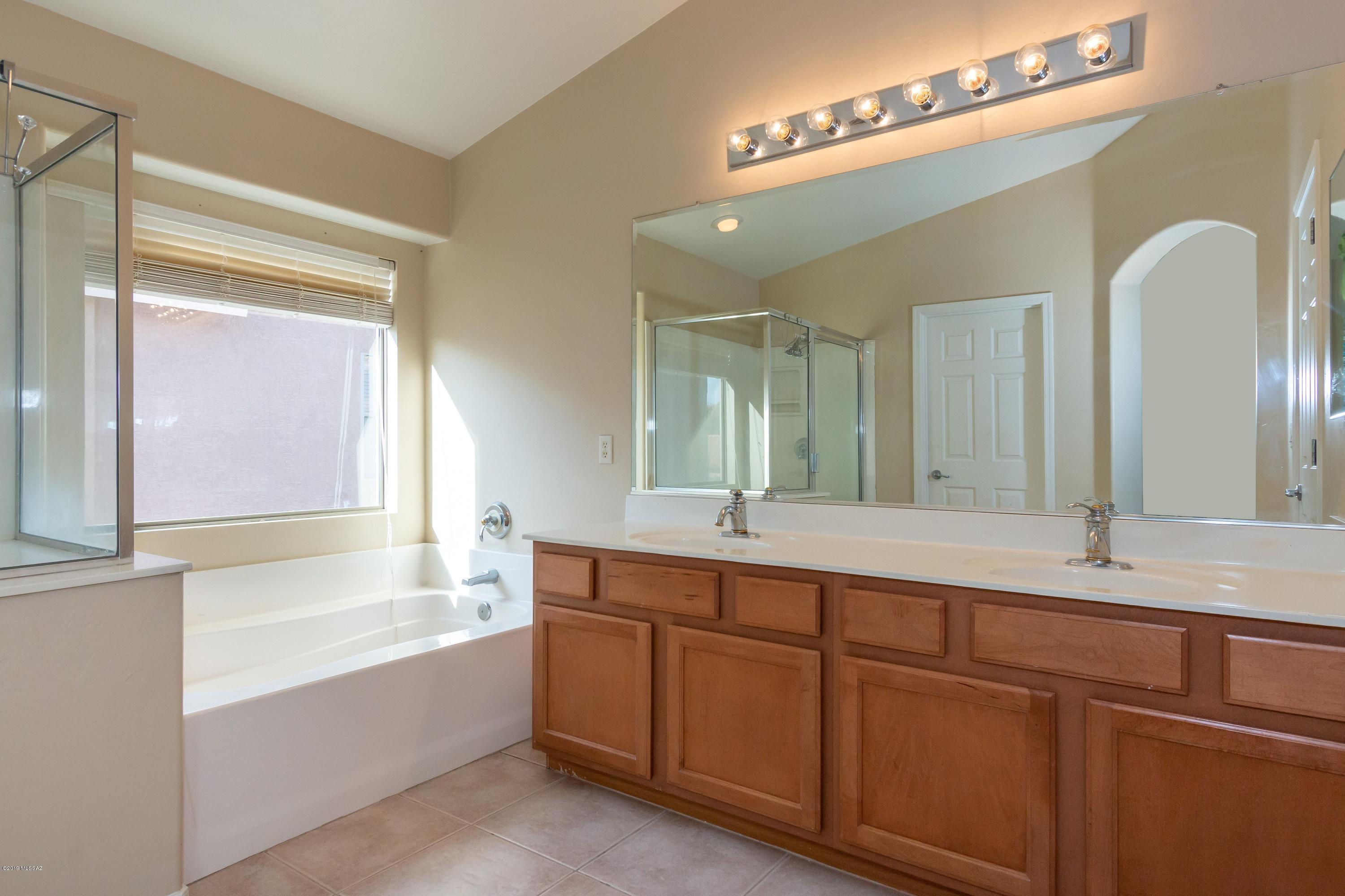 Silverbell Place (1-153) - Residential