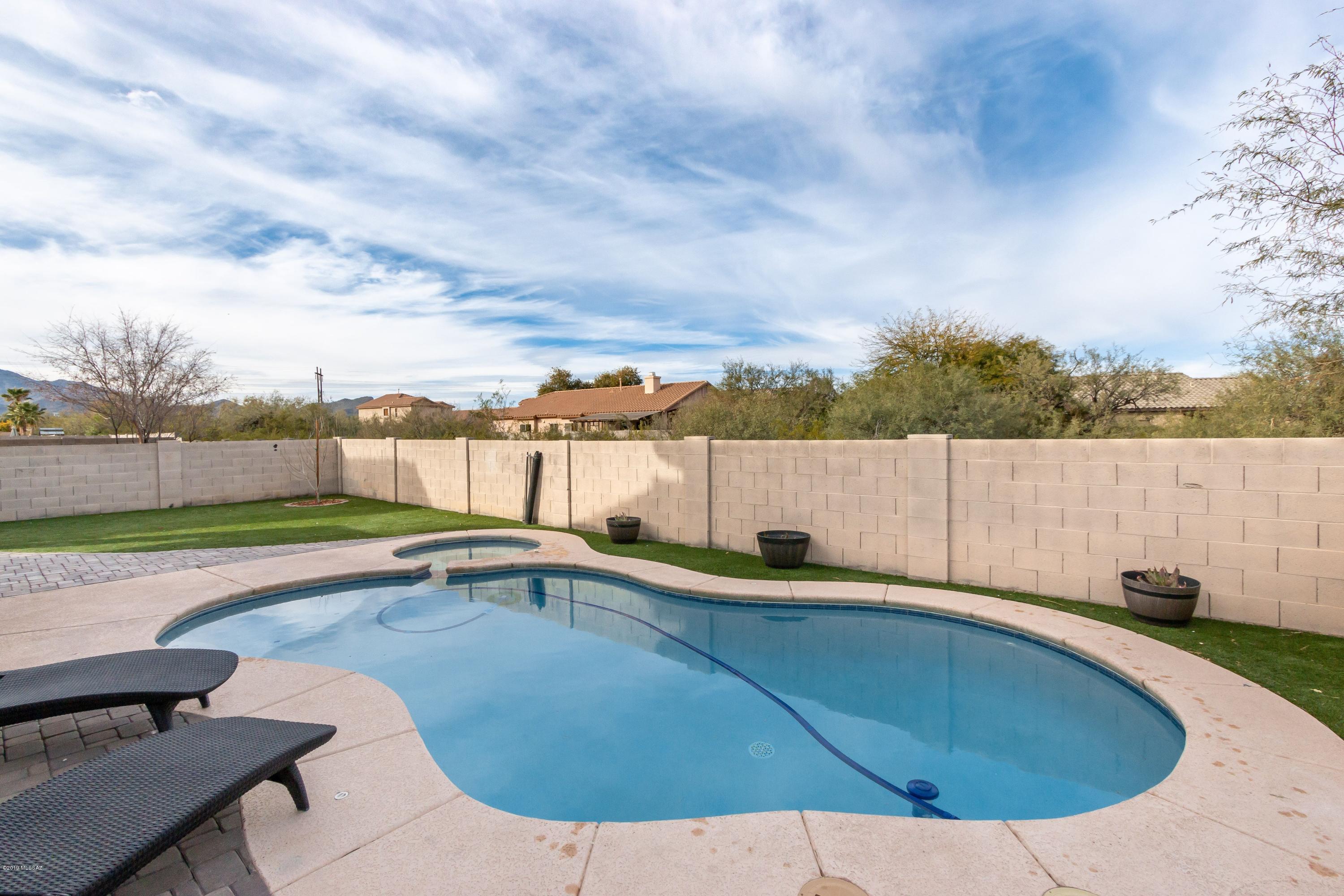 Silverbell Place (1-153) - Residential