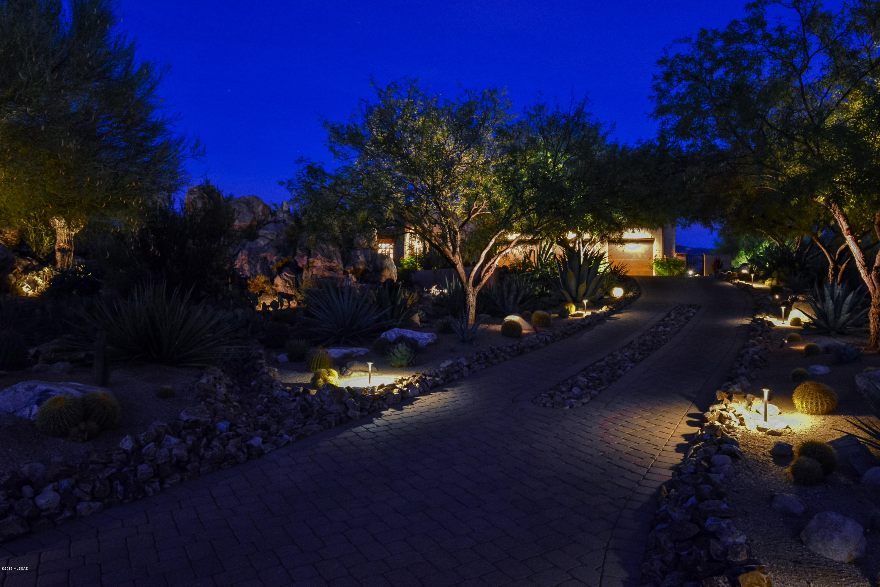 Honey Bee Ridge(The Estates At) - Residential