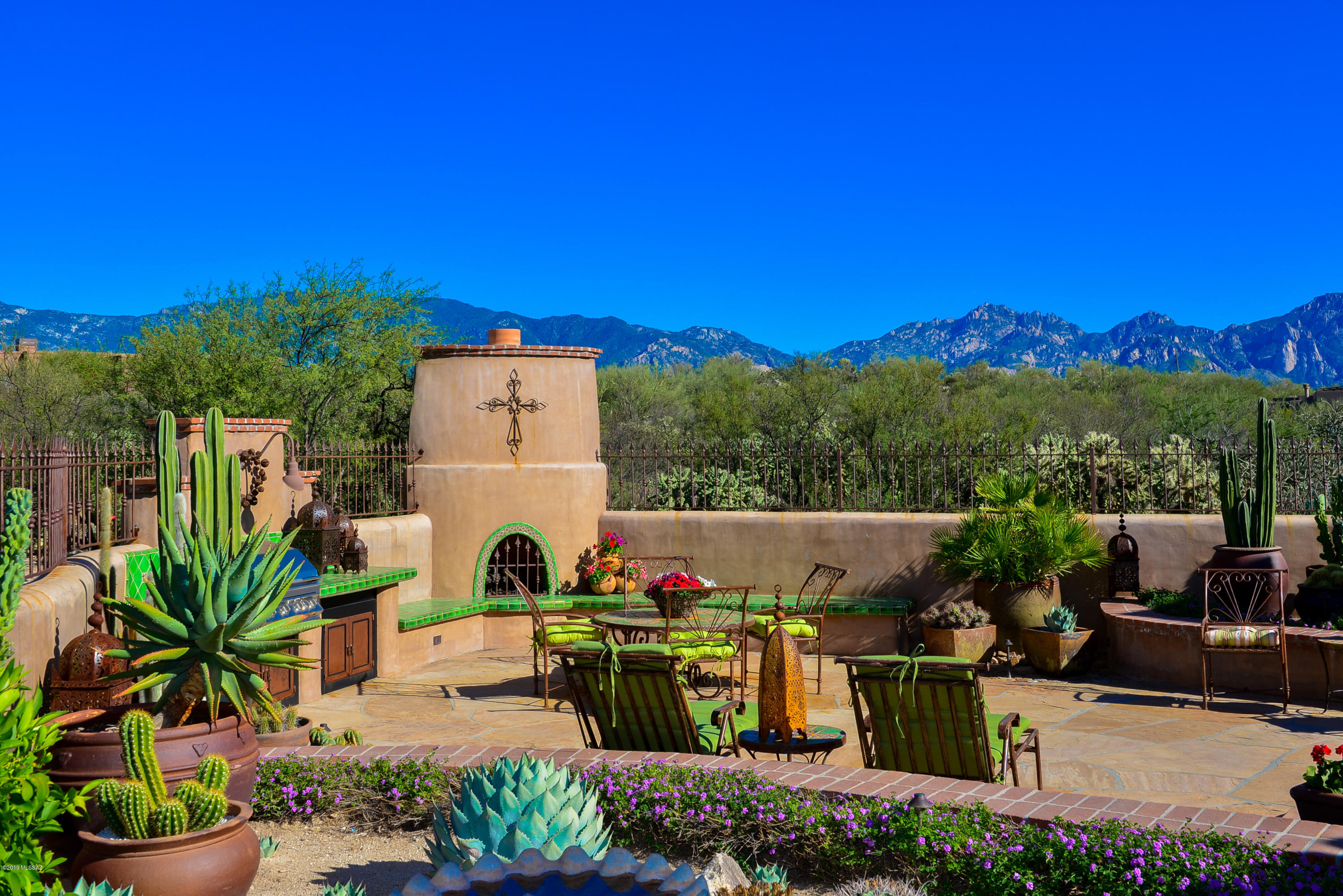 Honey Bee Ridge(The Estates At) - Residential
