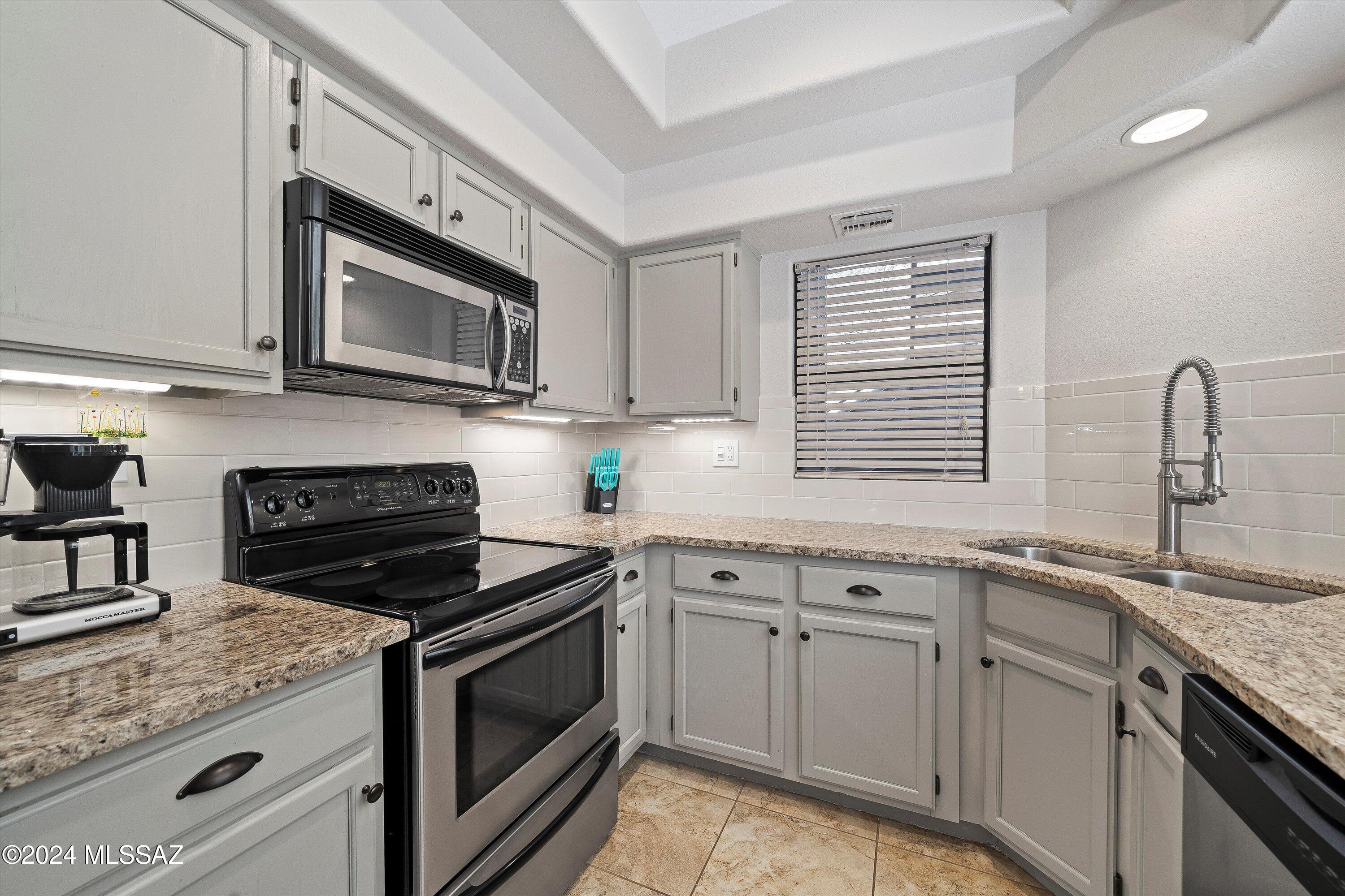 Canyon View At Ventana Condominium (1-264) - Residential