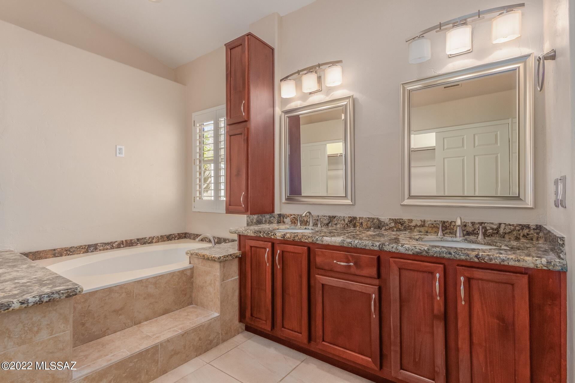 Ridge At La Reserve (The) - Residential Lease