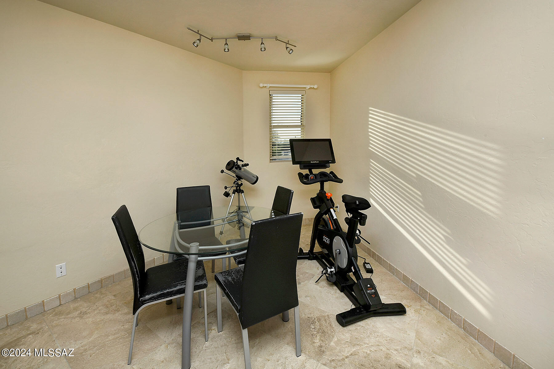 Sabino Sands (1-9) - Residential