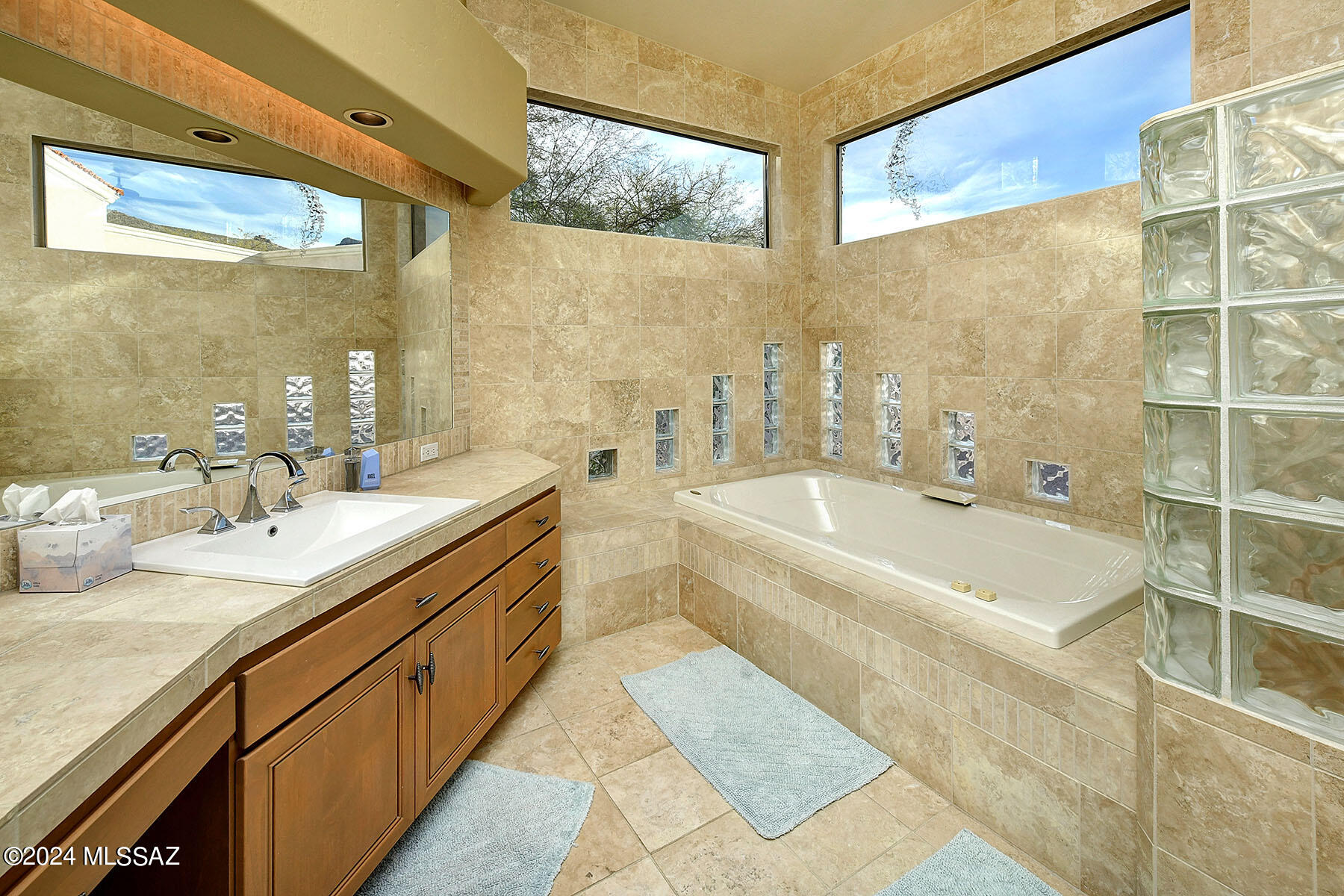 Sabino Sands (1-9) - Residential