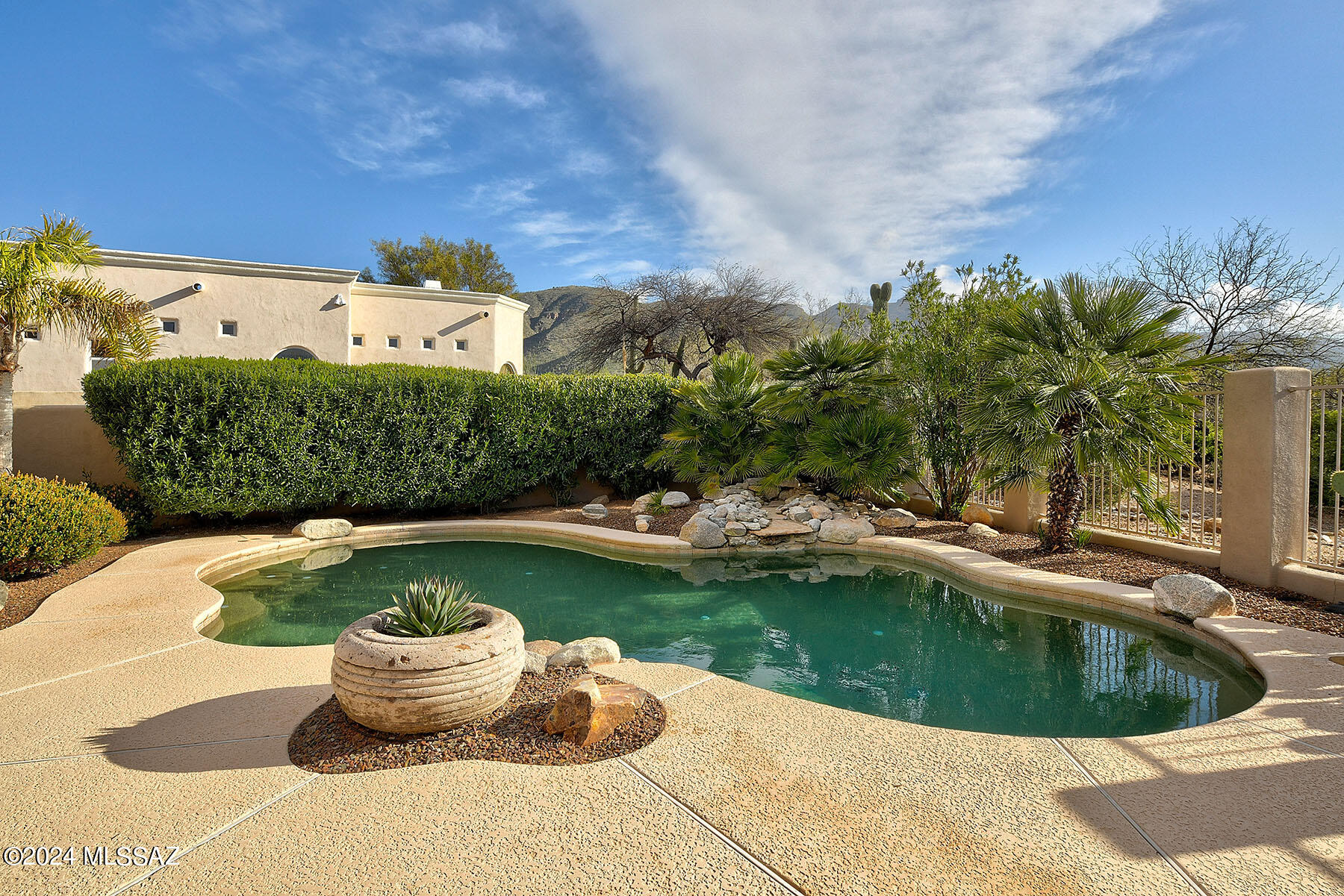 Sabino Sands (1-9) - Residential